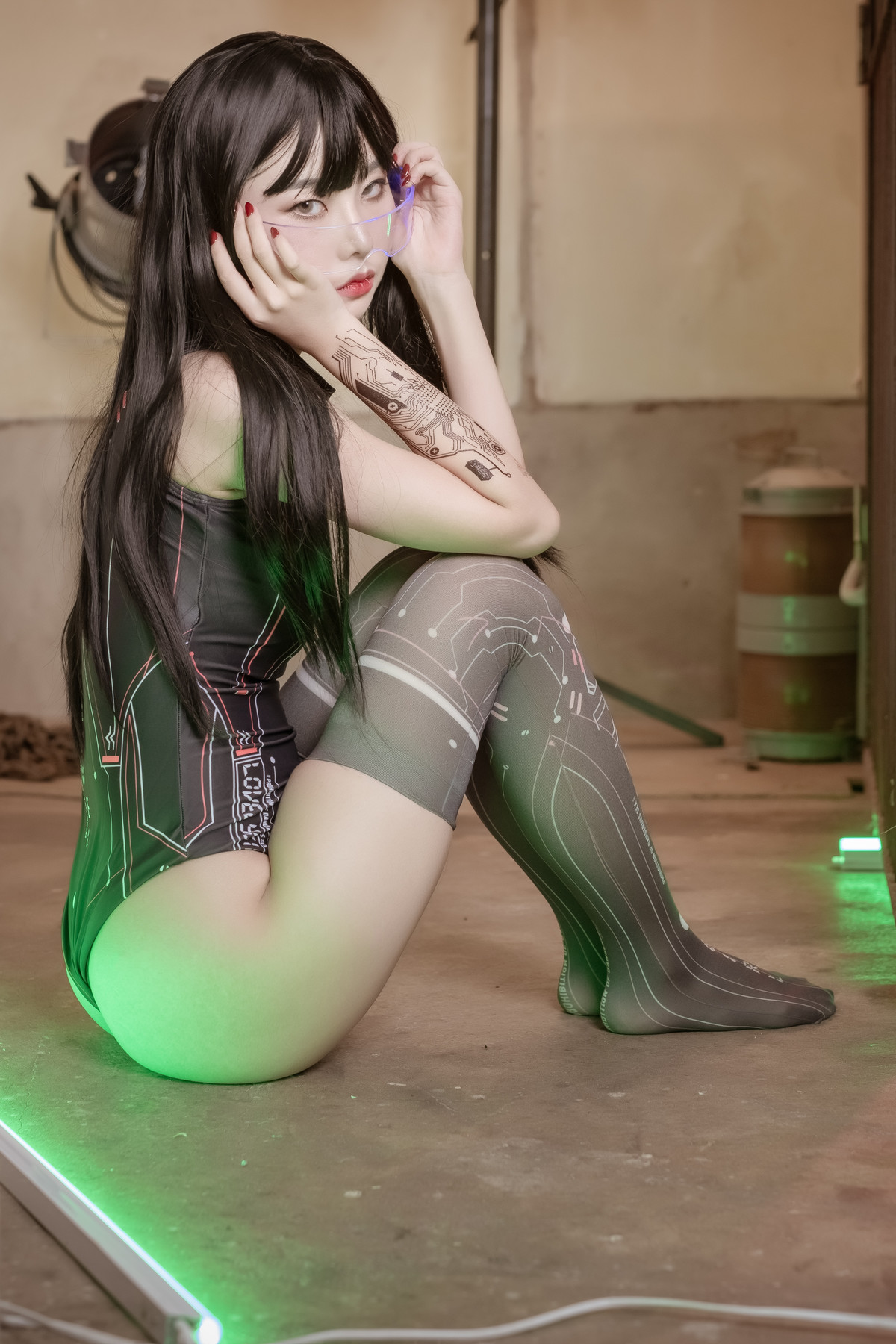 Yuna 유나, Saint PhotoLife Vol.46 Cyber Punk Set.02の写真 21