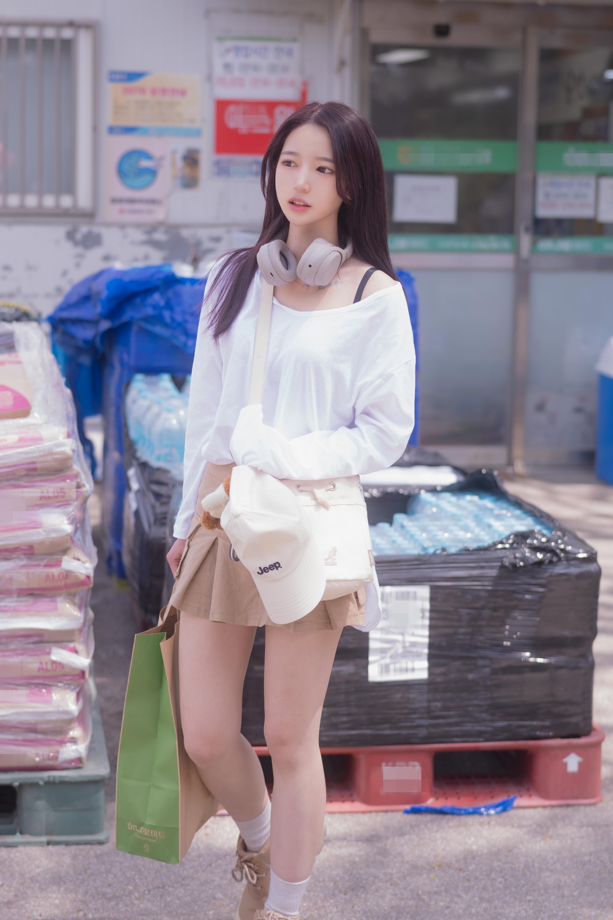 Yeha 예하, PURE MEDIA Vol.287 “Sex Vacation in Camping Car” Set.02の写真 3