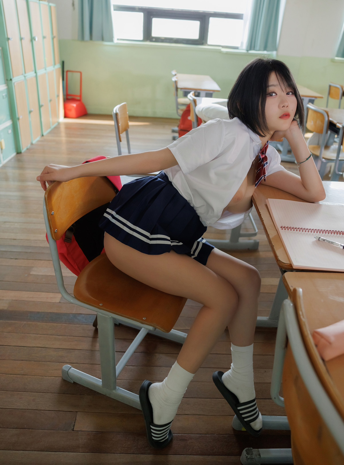 ZIA.Kwon 권지아, Ready Photobook Vol.02 School Girl Set.02の写真 14