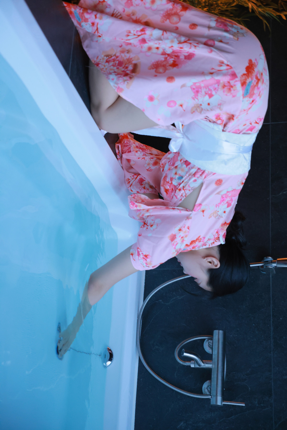 Inah 이나, SWEETBOX Vol.40 Photobook Set.01の写真 22