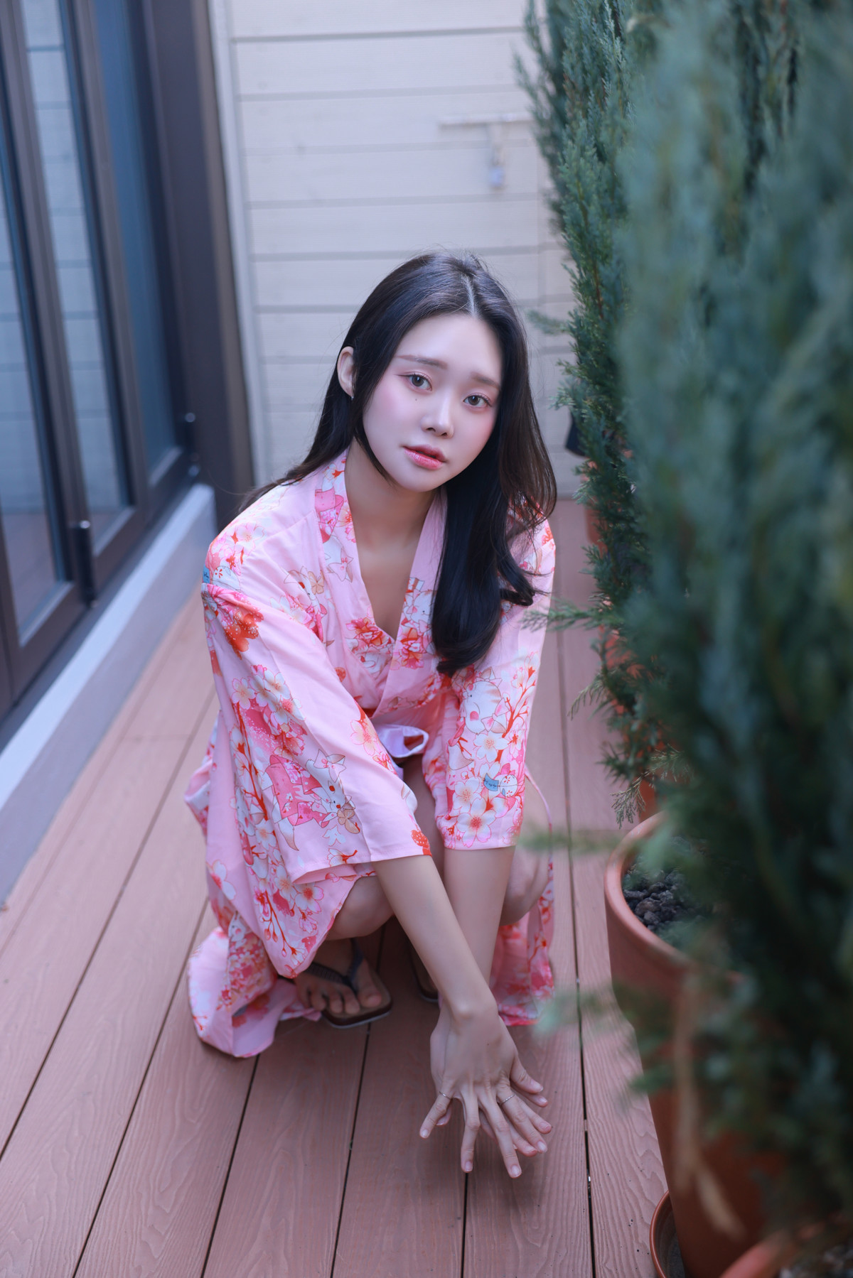 Inah 이나, SWEETBOX Vol.40 Photobook Set.02の写真 3