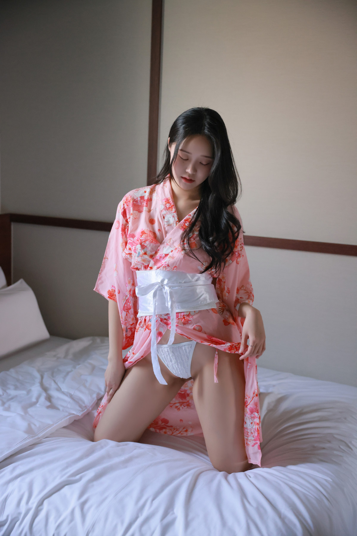 Inah 이나, SWEETBOX Vol.40 Photobook Set.03の写真 12