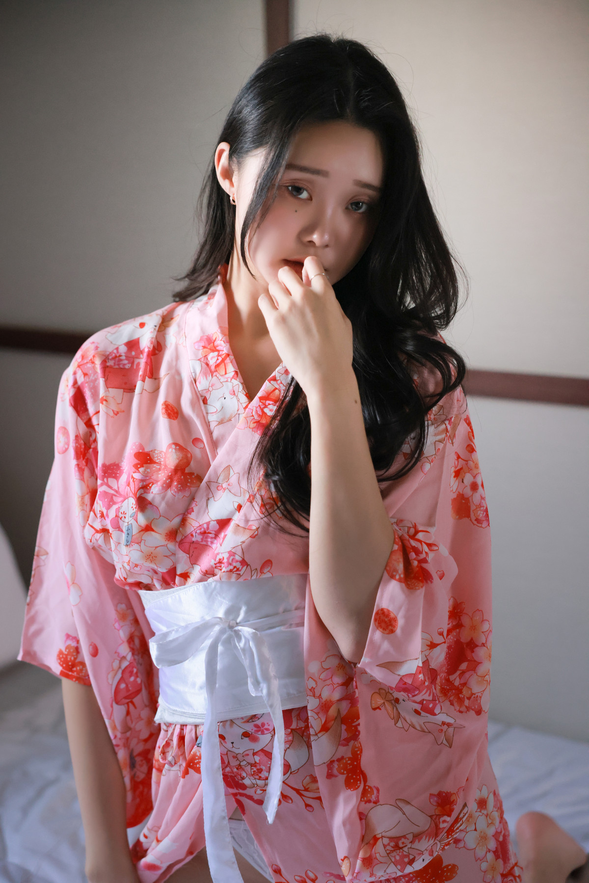 Inah 이나, SWEETBOX Vol.40 Photobook Set.03の写真 13