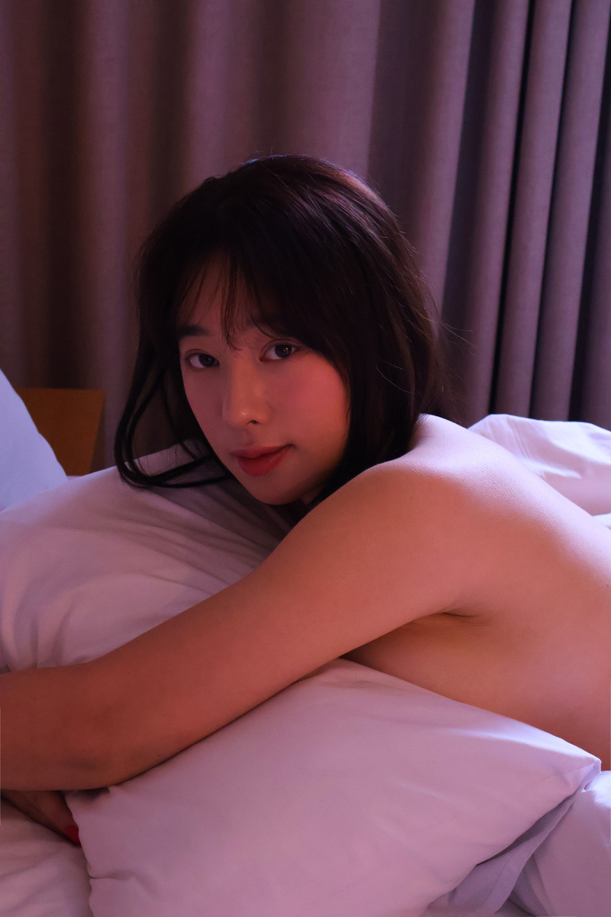 Bitnara 김빛나라, Photobook ‘Her Under The Blanket’ Set.03の写真 33