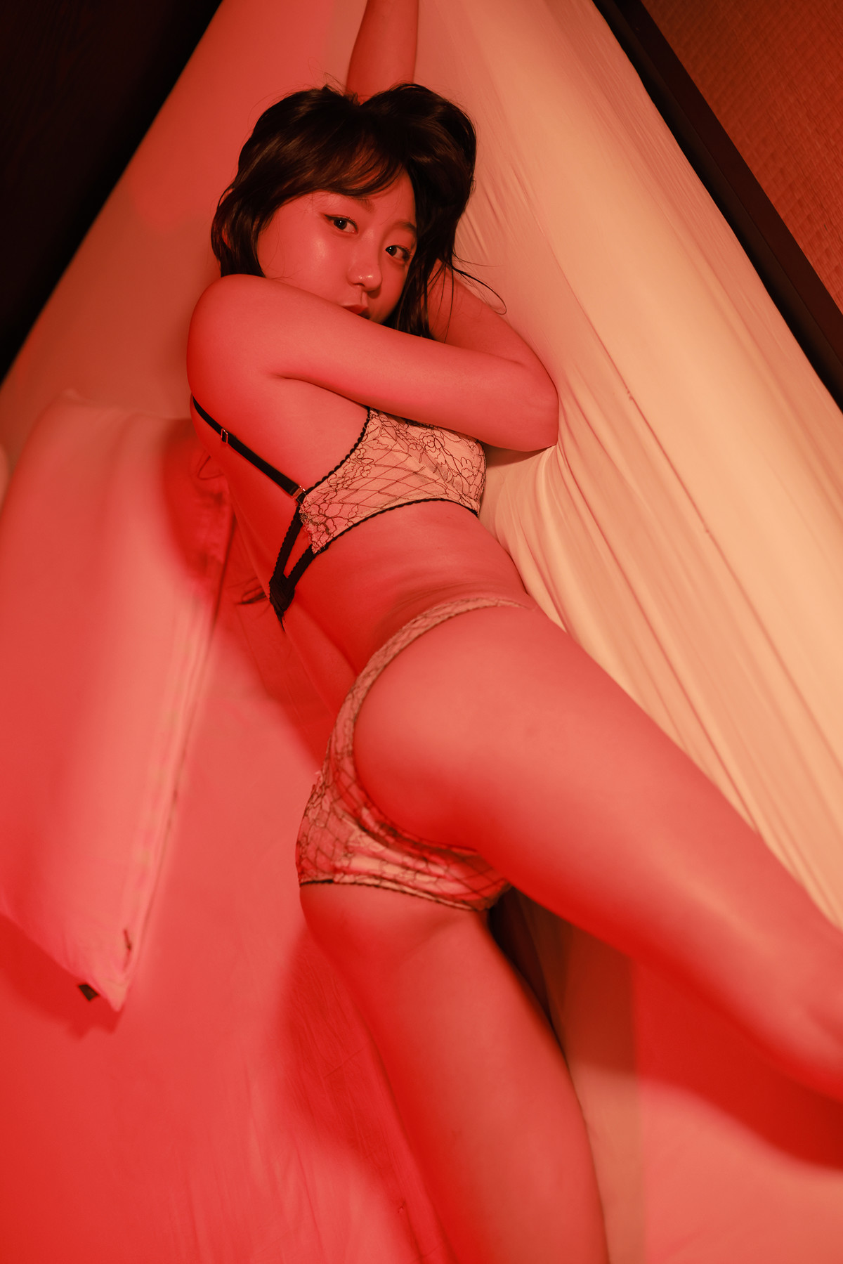 Eunji Pyo 표은지, Photobook Eunji Pyoapple Set.01の写真 13