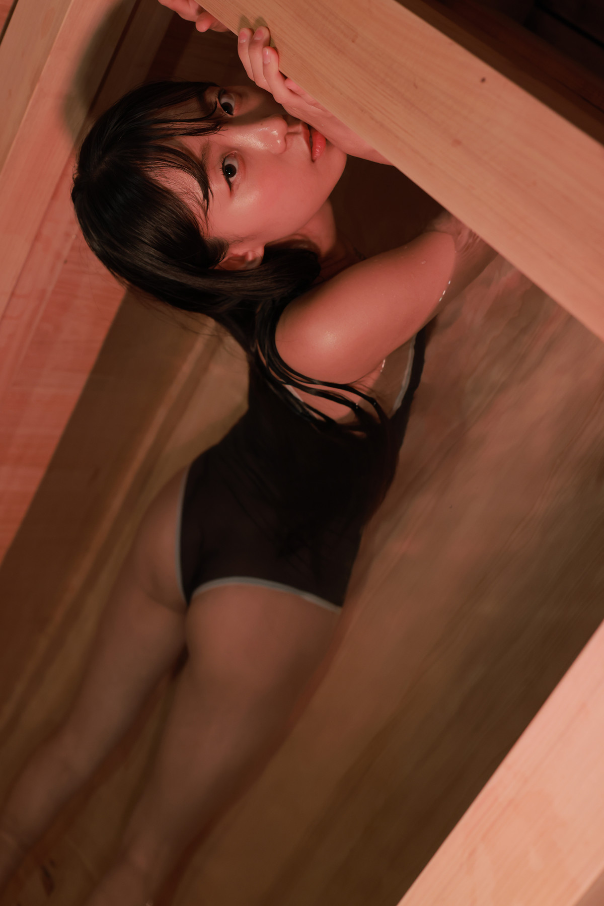 Eunji Pyo 표은지, Photobook Eunji Pyoapple Set.01の写真 44