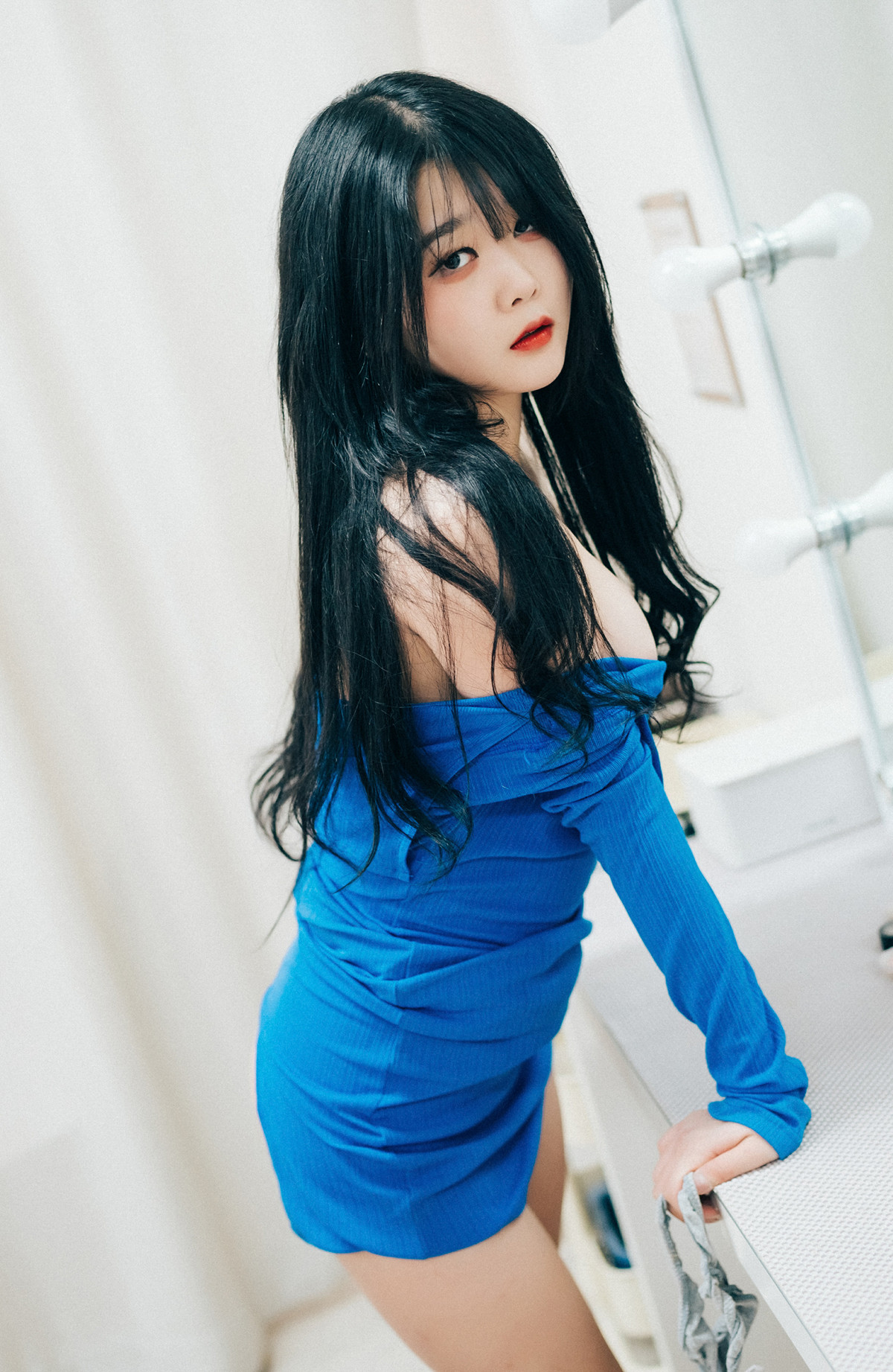 ZIA.Kwon 권지아, Loozy ‘Adult Hair Shop’ Set.01の写真 68