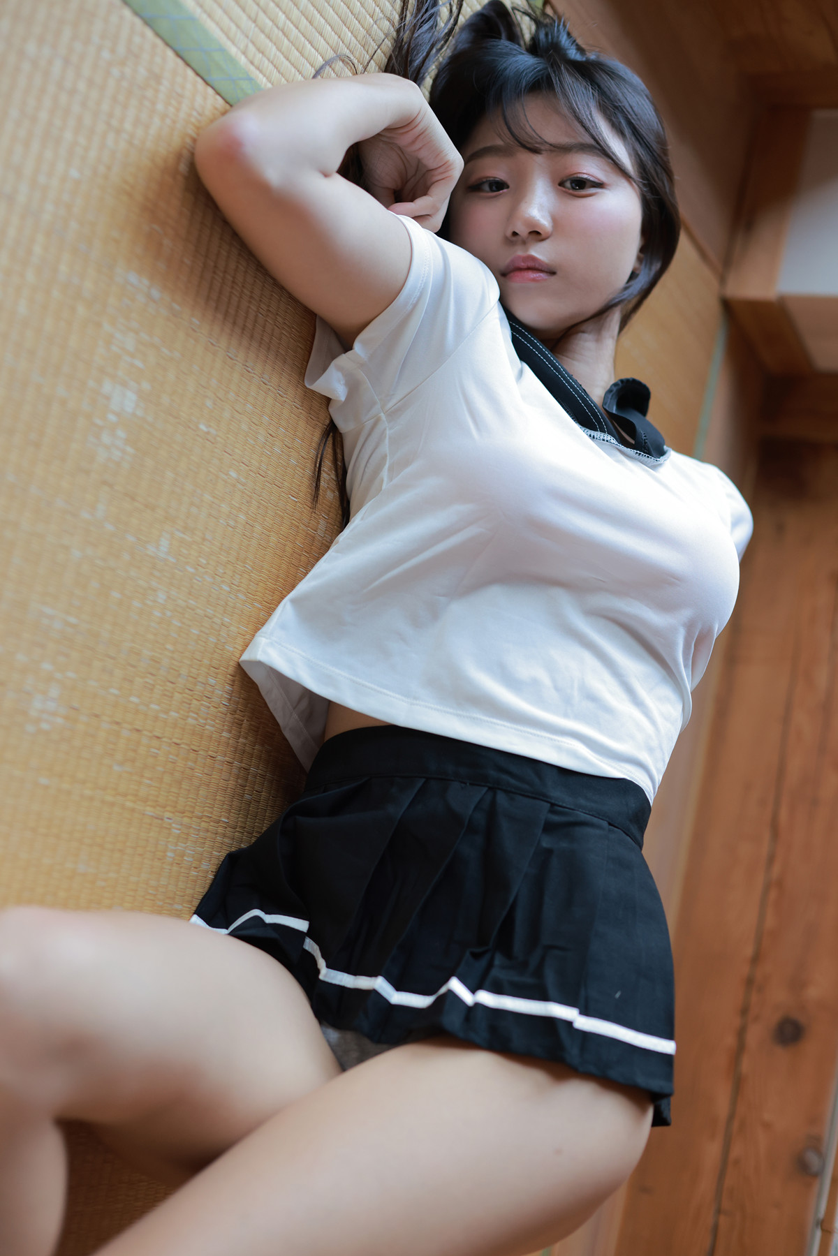 Eunji Pyo 표은지, Photobook Eunji Pyoapple Set.02の写真 39