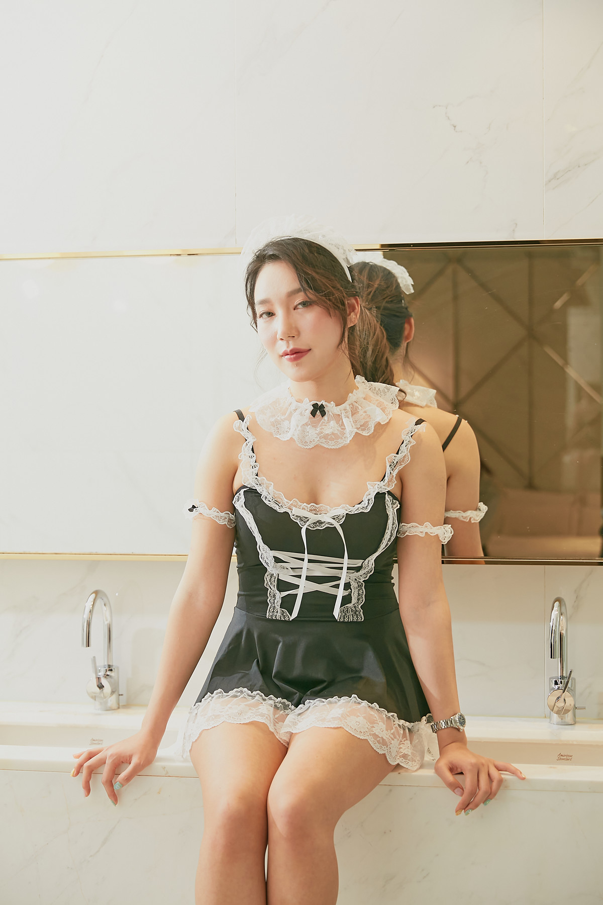 MINI 미니, Photobook #6 Your Maidの写真 2