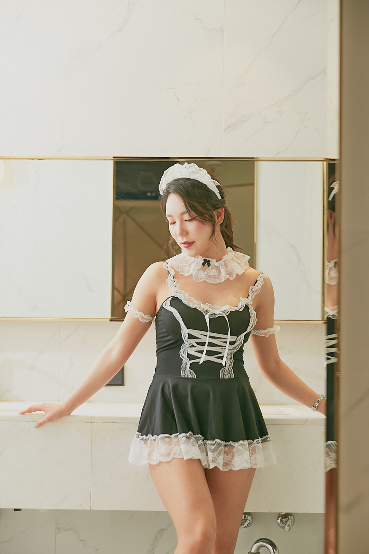 MINI 미니, Photobook #6 Your Maidの写真 15