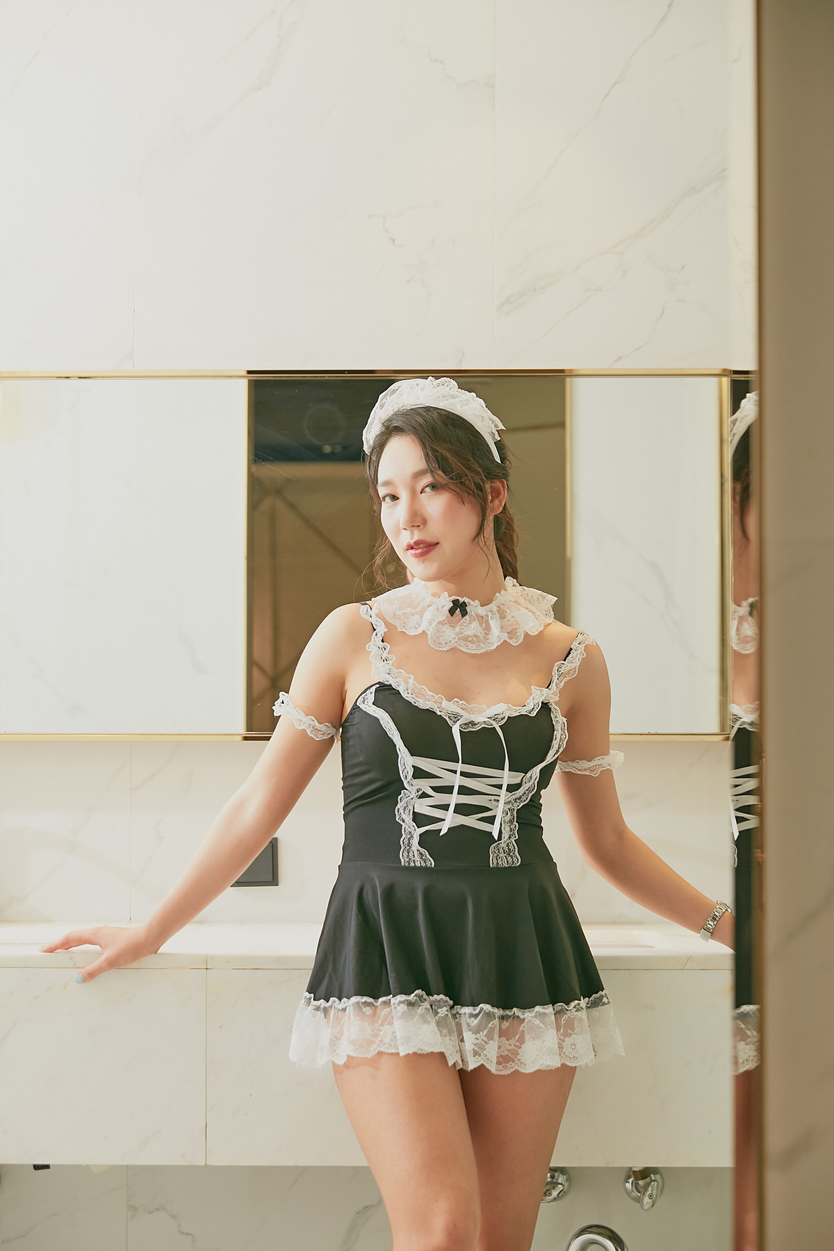 MINI 미니, Photobook #6 Your Maidの写真 18
