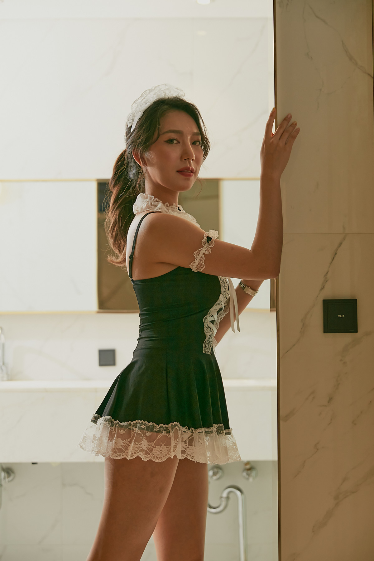 MINI 미니, Photobook #6 Your Maidの写真 20