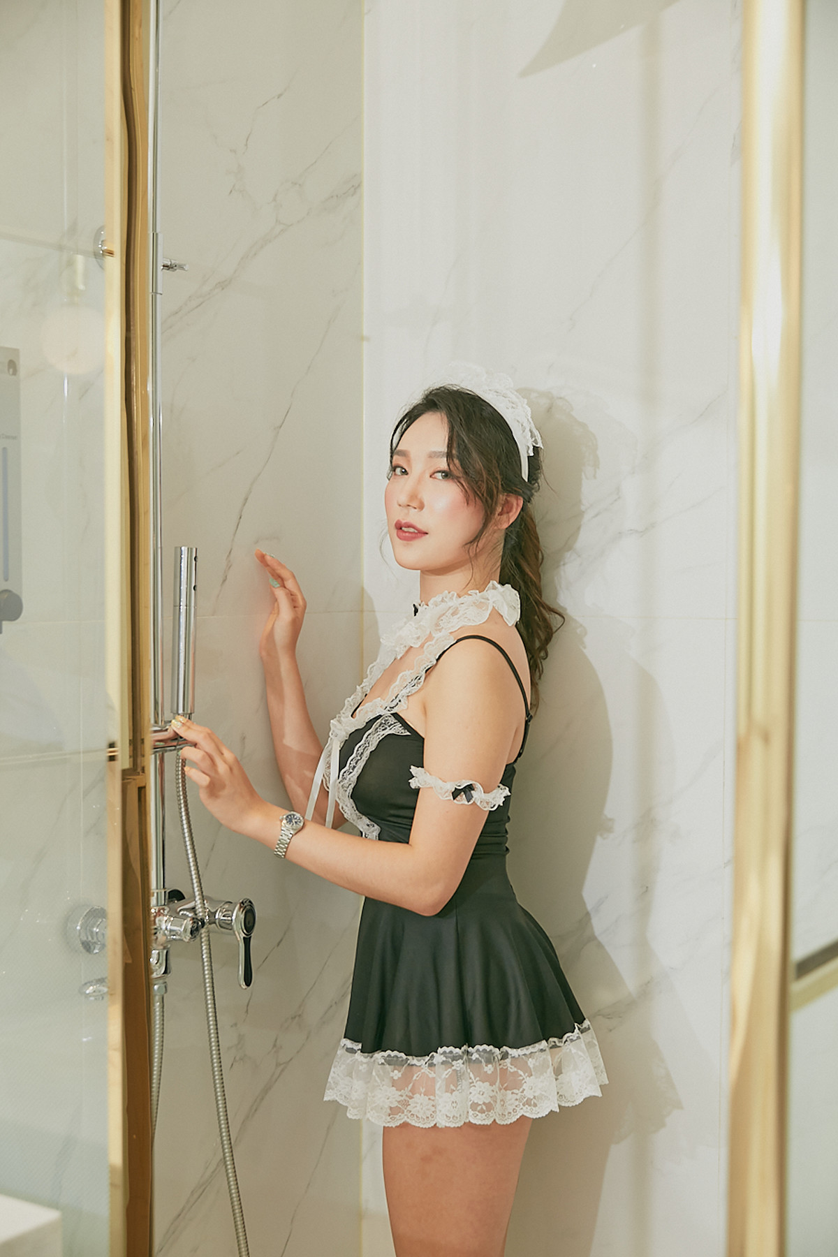 MINI 미니, Photobook #6 Your Maidの写真 25