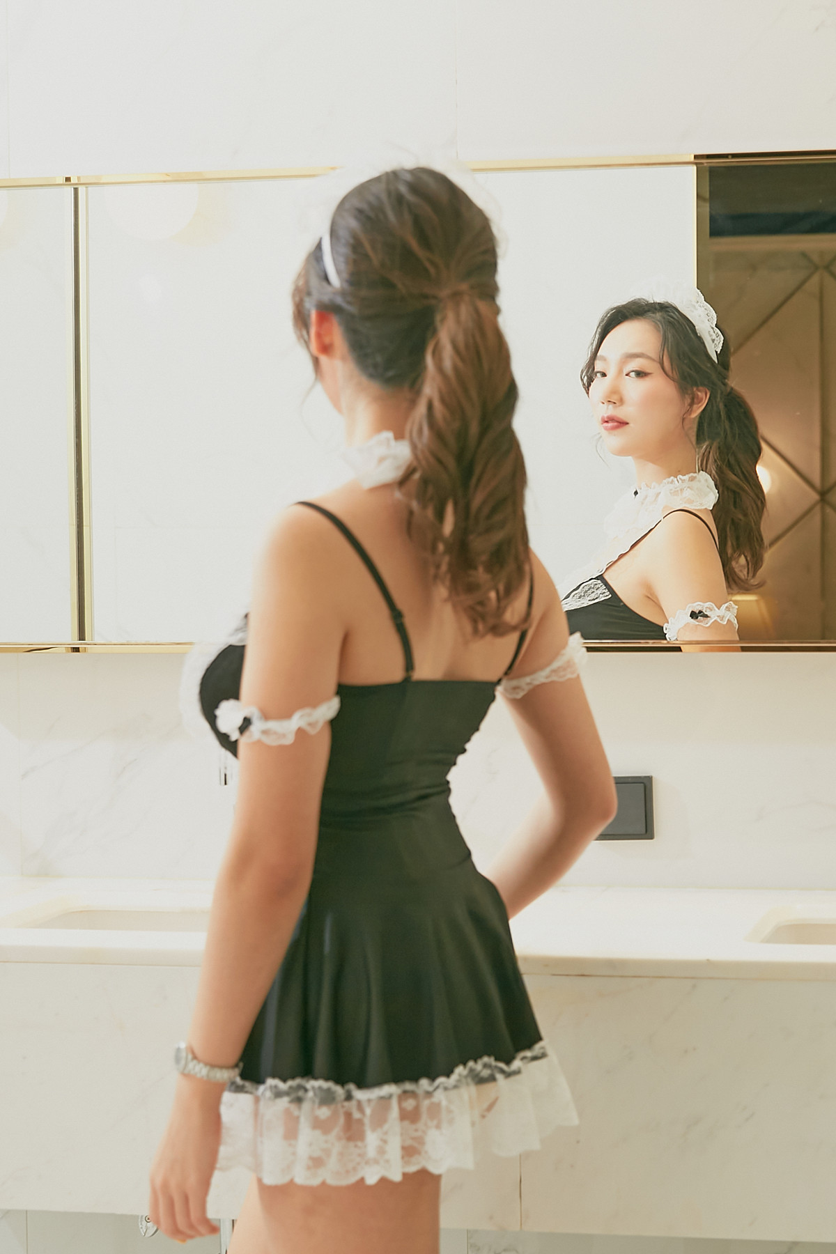 MINI 미니, Photobook #6 Your Maidの写真 36
