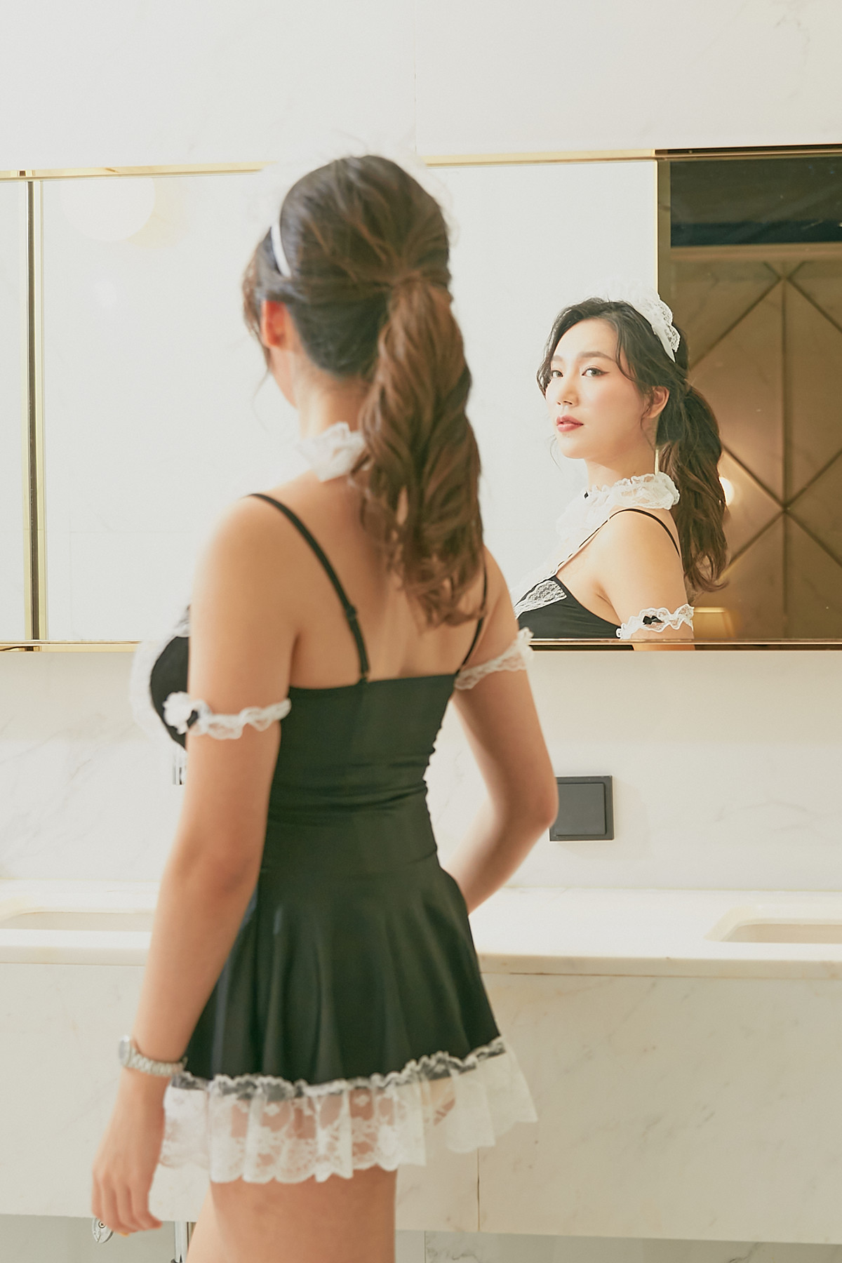MINI 미니, Photobook #6 Your Maidの写真 37