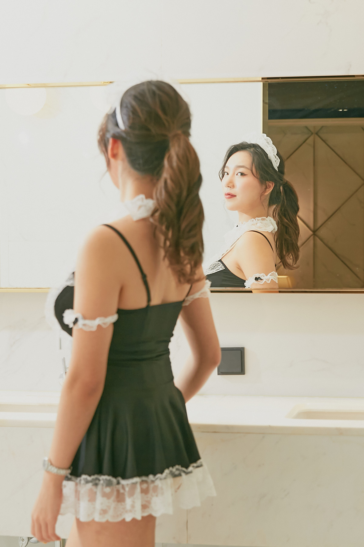 MINI 미니, Photobook #6 Your Maidの写真 39
