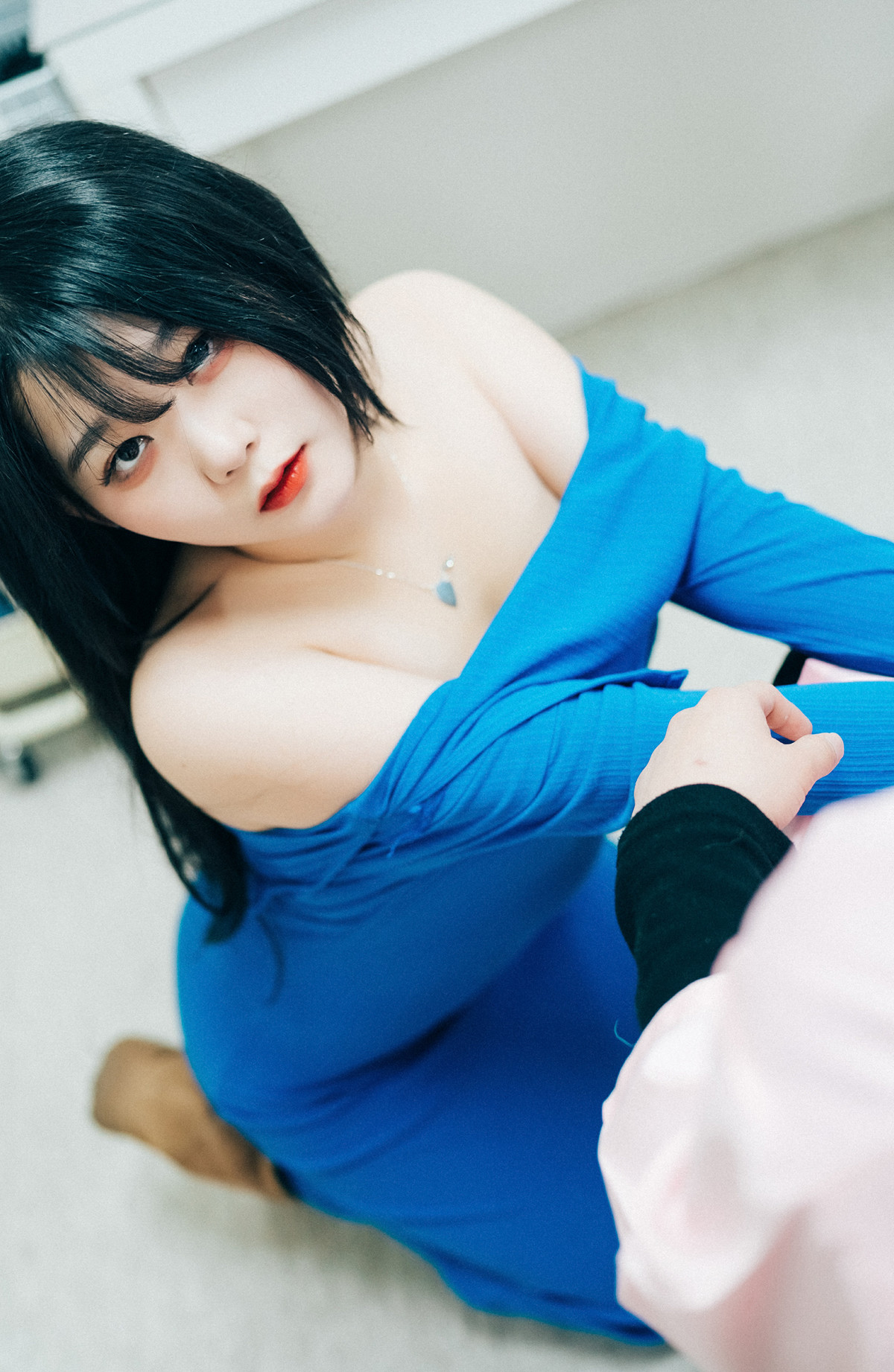 ZIA.Kwon 권지아, Loozy ‘Adult Hair Shop’ Set.02の写真 5