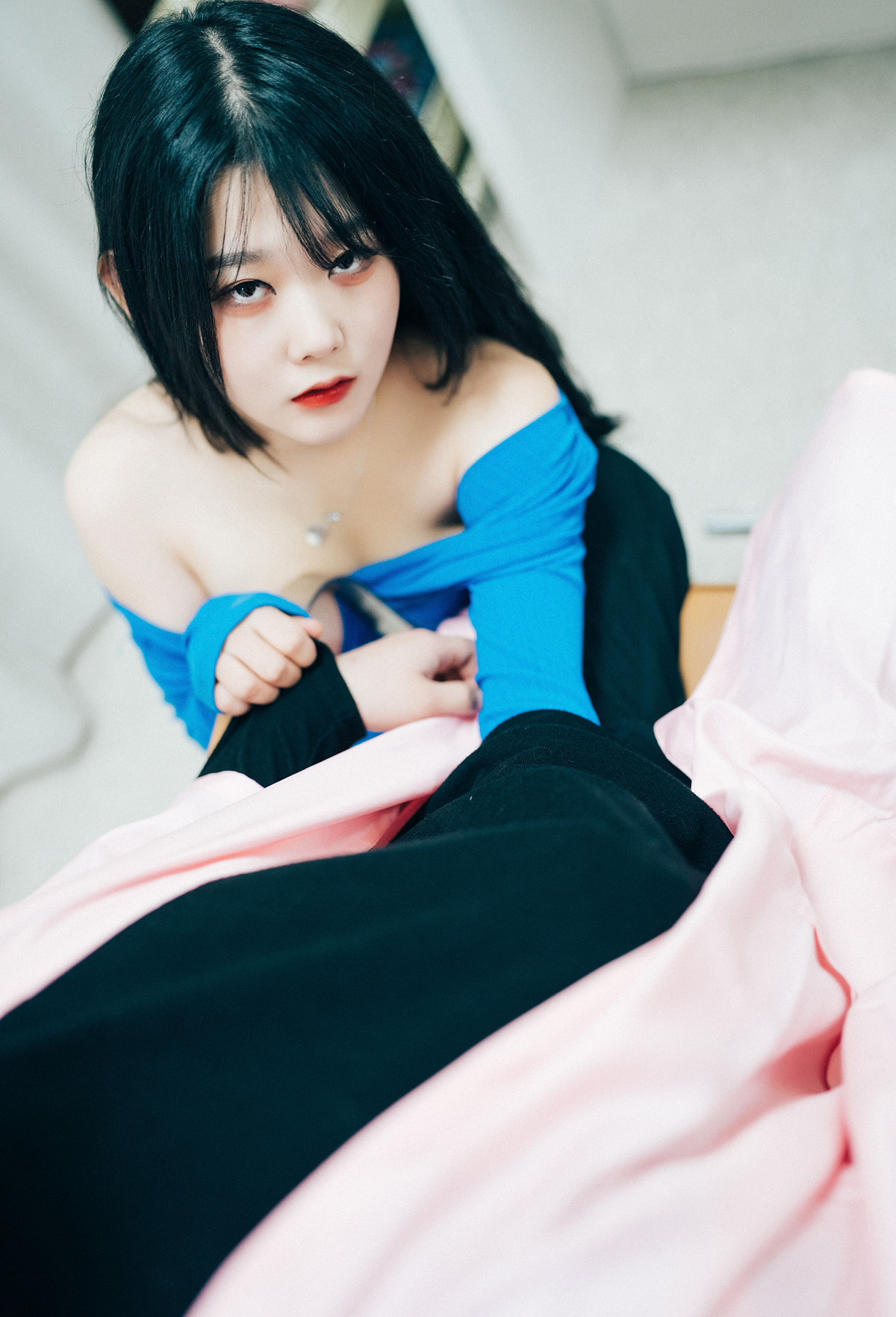 ZIA.Kwon 권지아, Loozy ‘Adult Hair Shop’ Set.02の写真 12