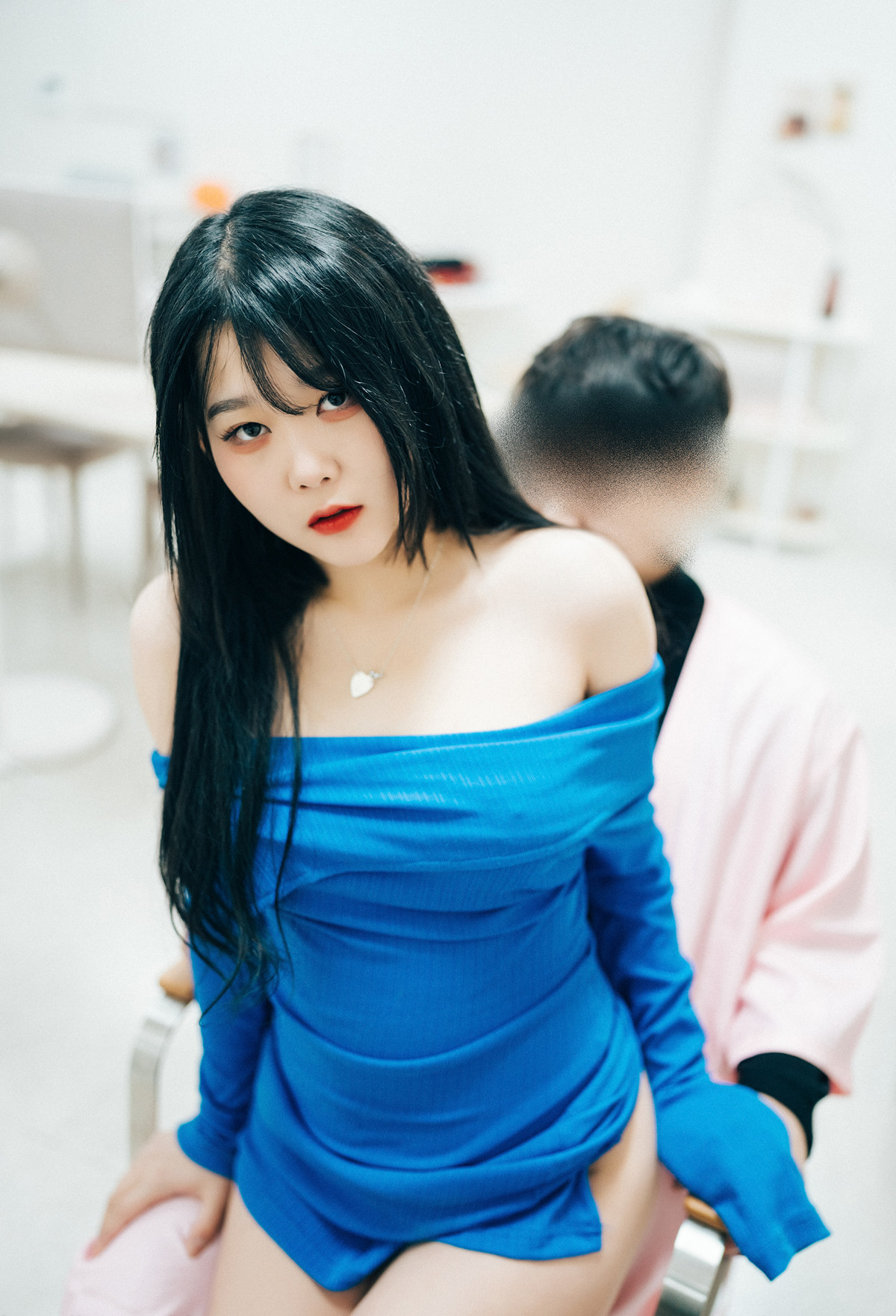 ZIA.Kwon 권지아, Loozy ‘Adult Hair Shop’ Set.02の写真 20