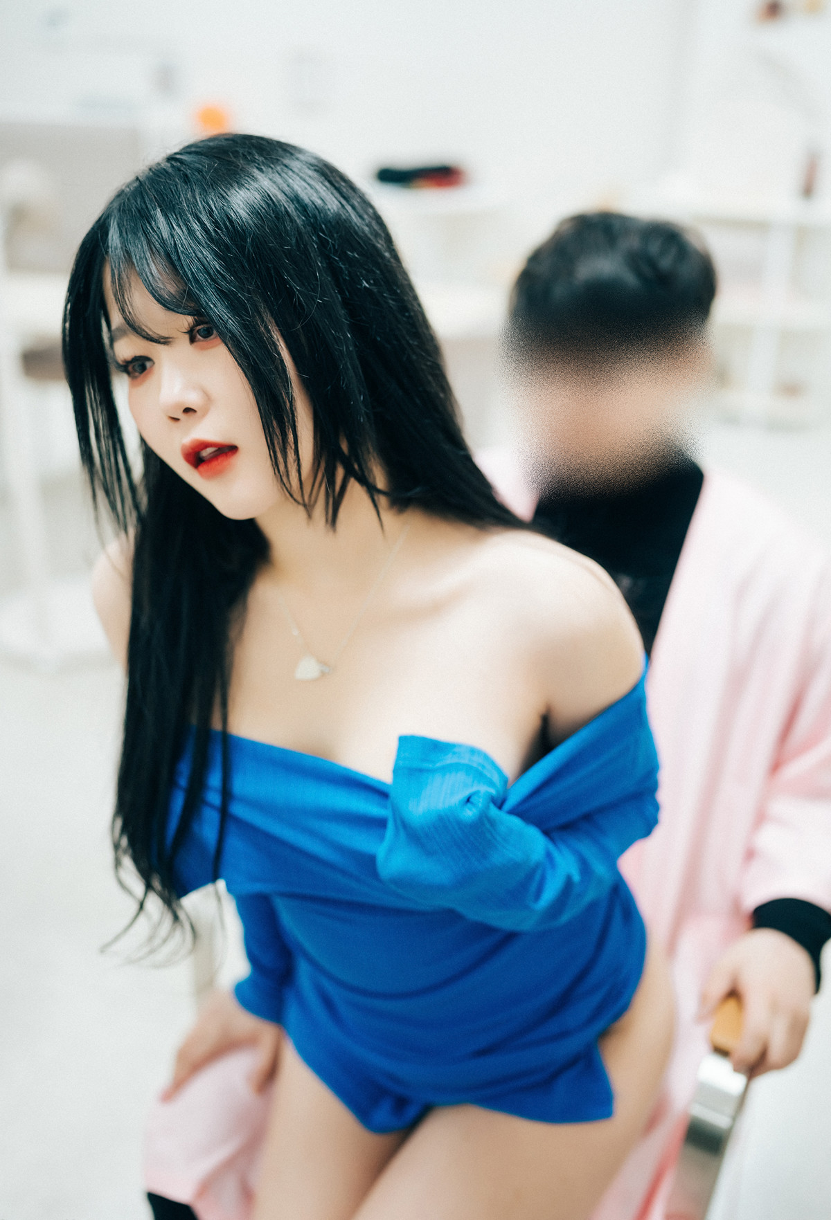 ZIA.Kwon 권지아, Loozy ‘Adult Hair Shop’ Set.02の写真 21