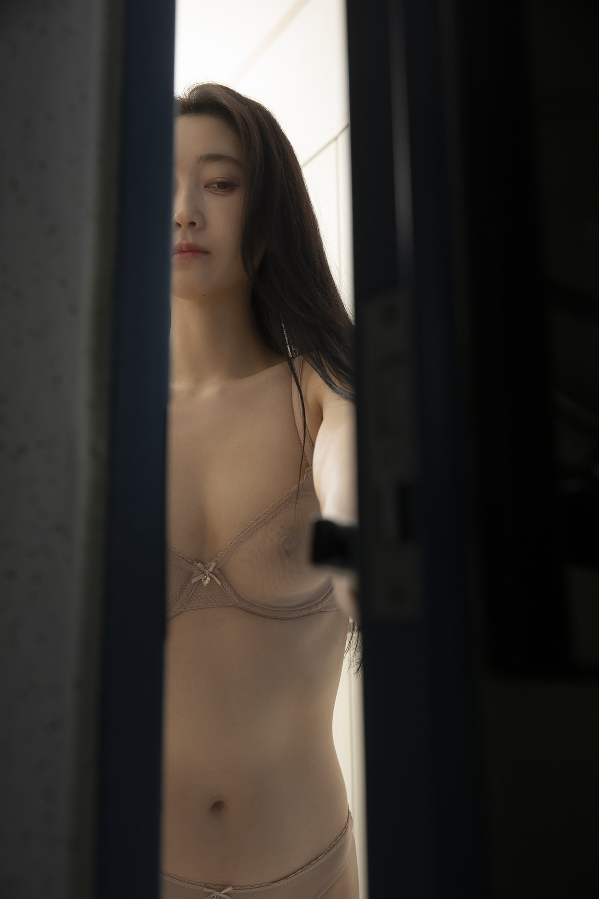LeeHa 이하, BUNNY Photobook ‘A Lady in The Office S.5’ Set.03の写真 5