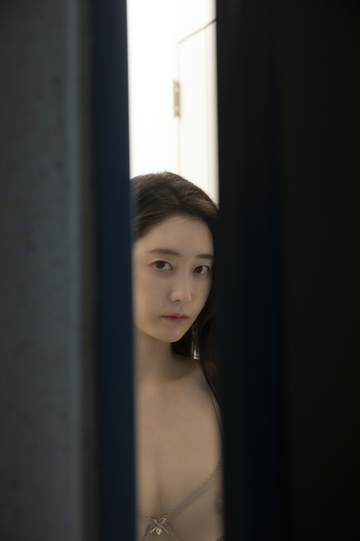 LeeHa 이하, BUNNY Photobook ‘A Lady in The Office S.5’ Set.03の写真 8