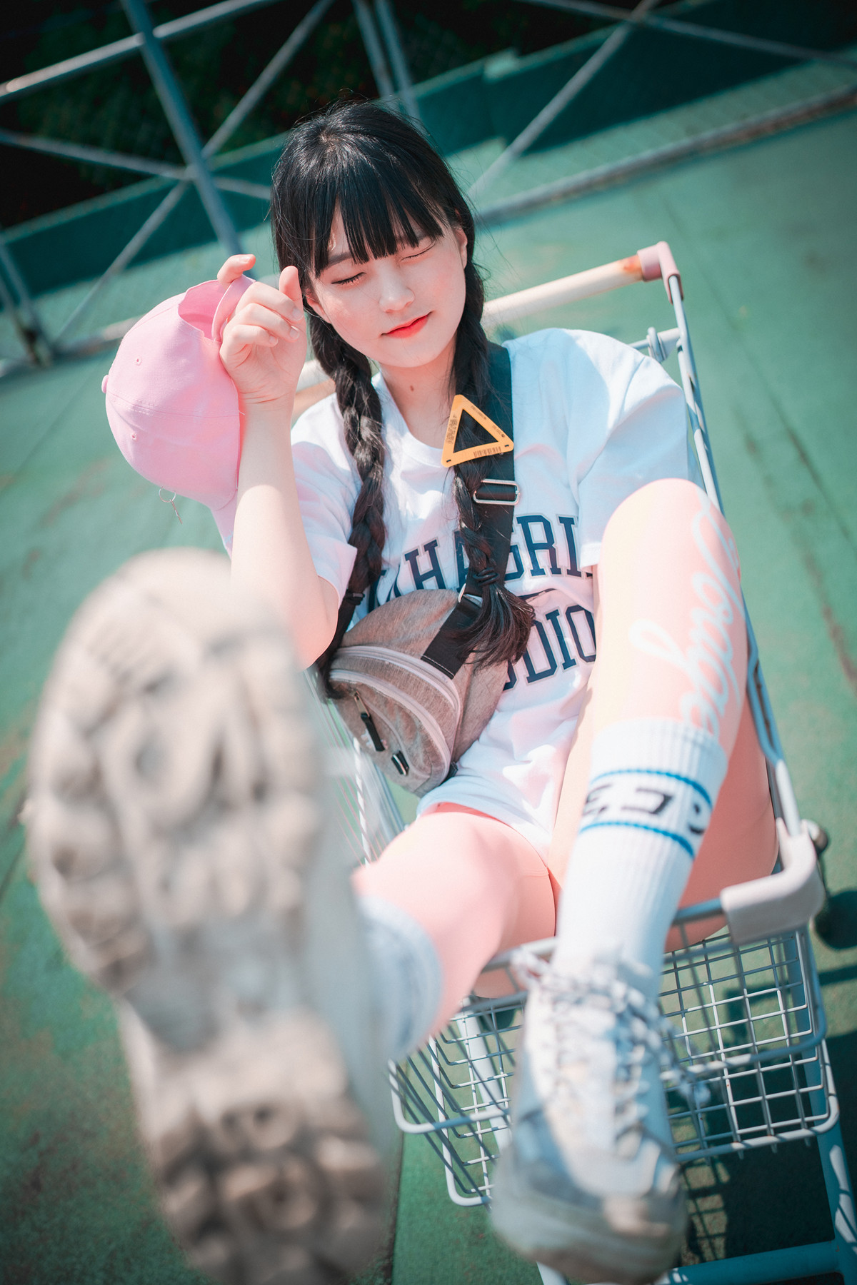 Jeong Jenny 정제니, DJAWA ‘Loose and Tight Pink’ Set.01の写真 6