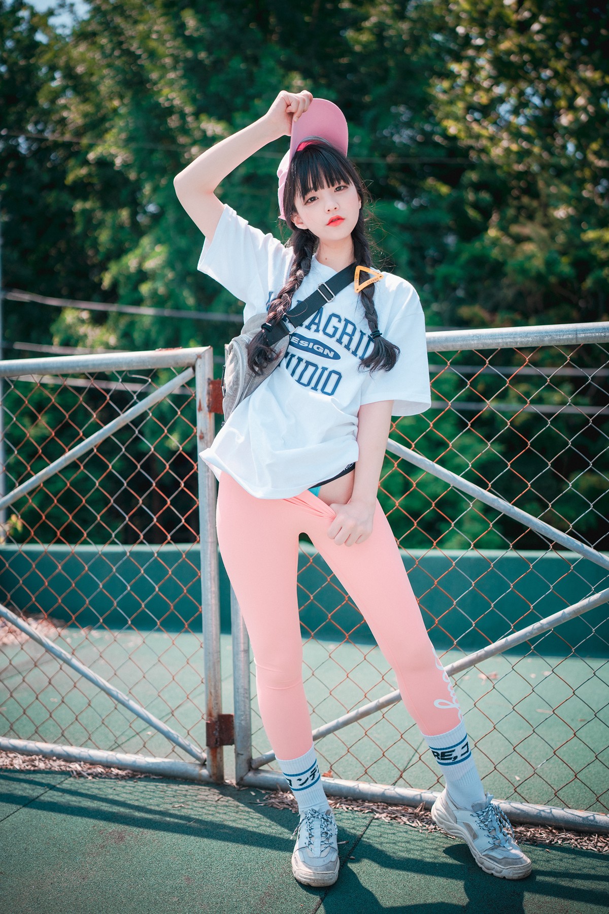 Jeong Jenny 정제니, DJAWA ‘Loose and Tight Pink’ Set.01の写真 12