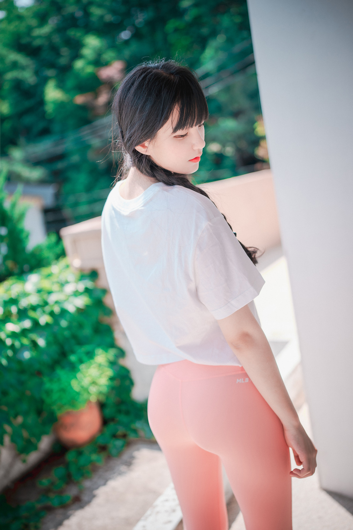 Jeong Jenny 정제니, DJAWA ‘Loose and Tight Pink’ Set.02の写真 3