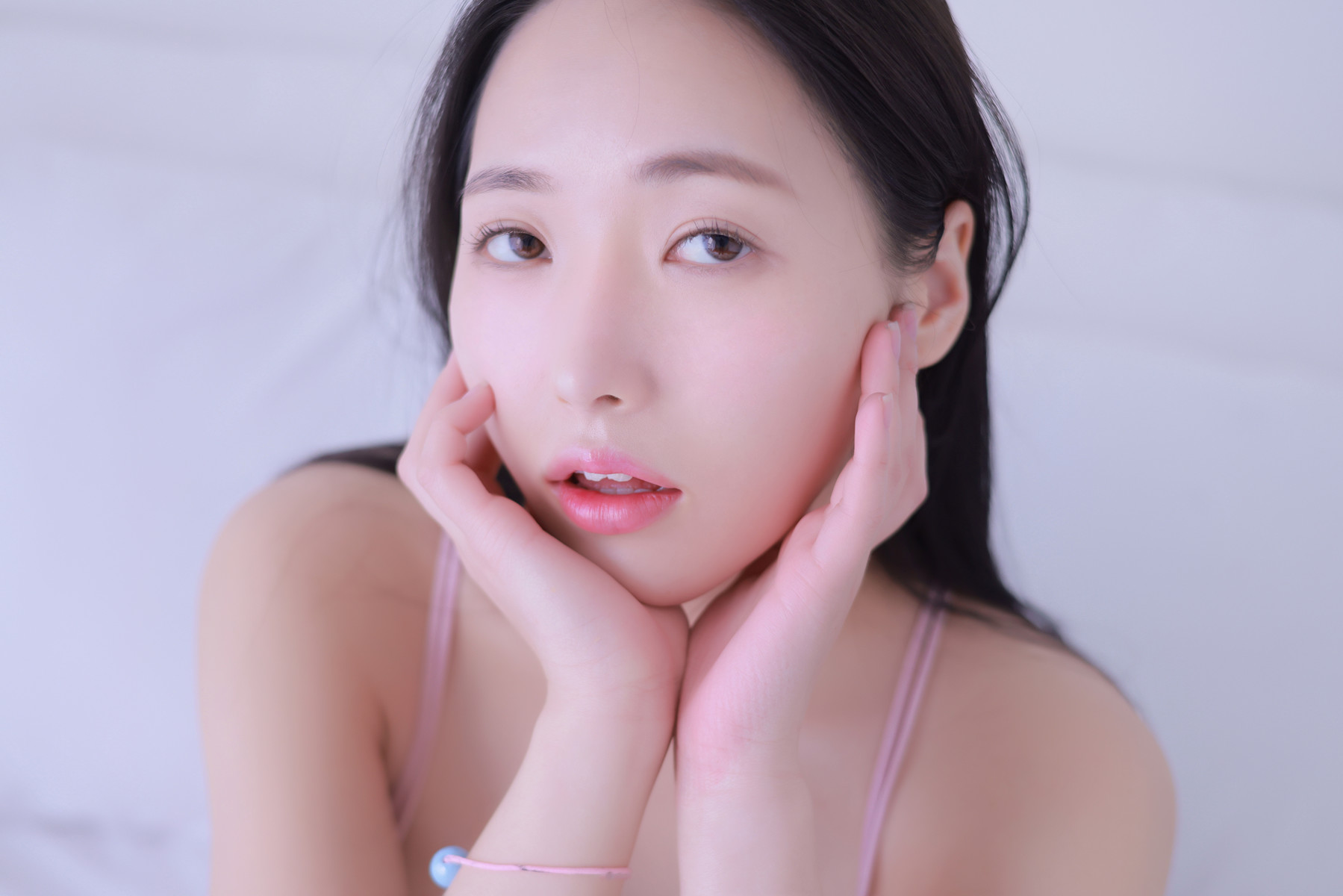 Yeon Hwa 연화, Photobook ‘Pure White Girl’ Set.01の写真 37