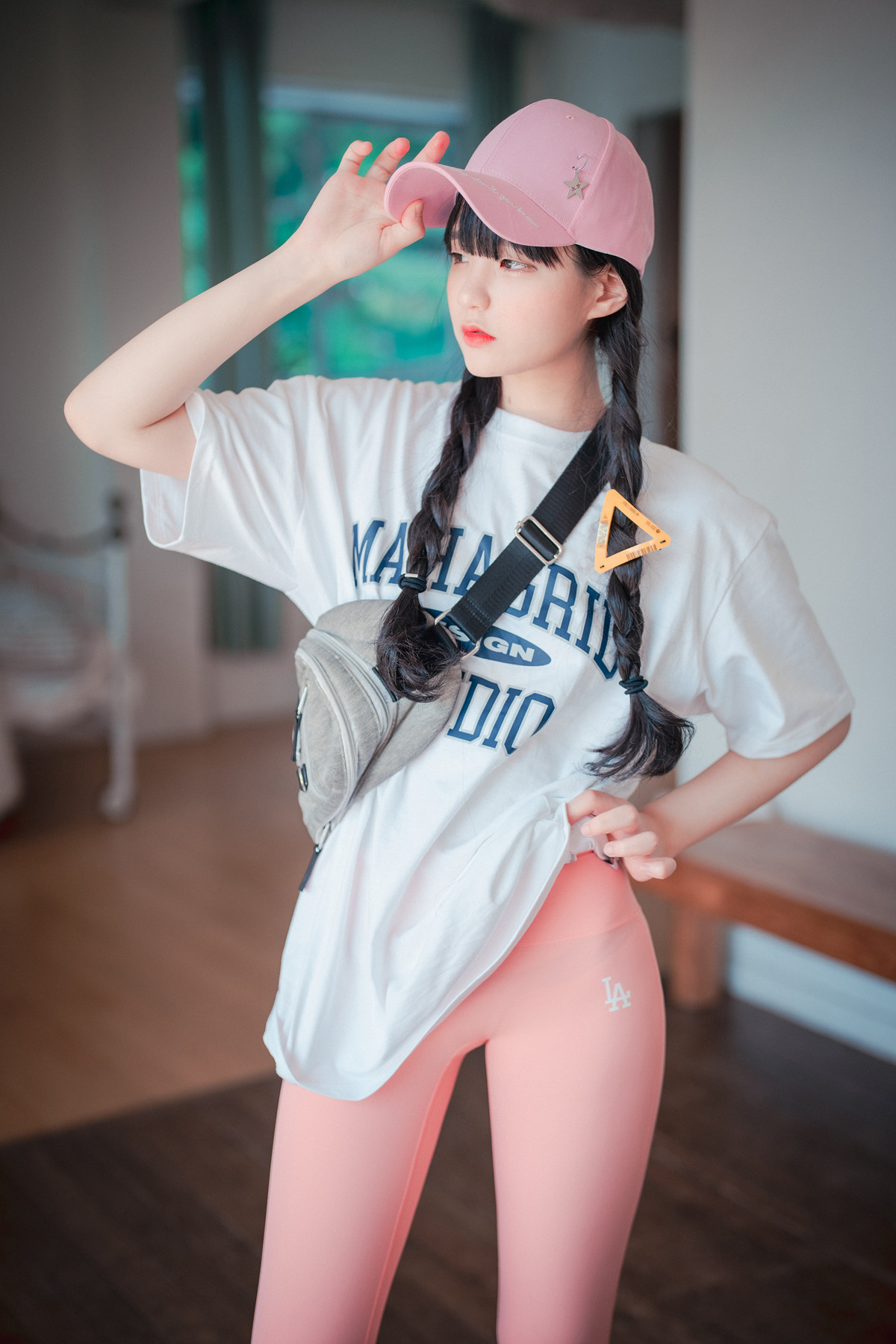 Jeong Jenny 정제니, DJAWA ‘Loose and Tight Pink’ Set.03の写真 7