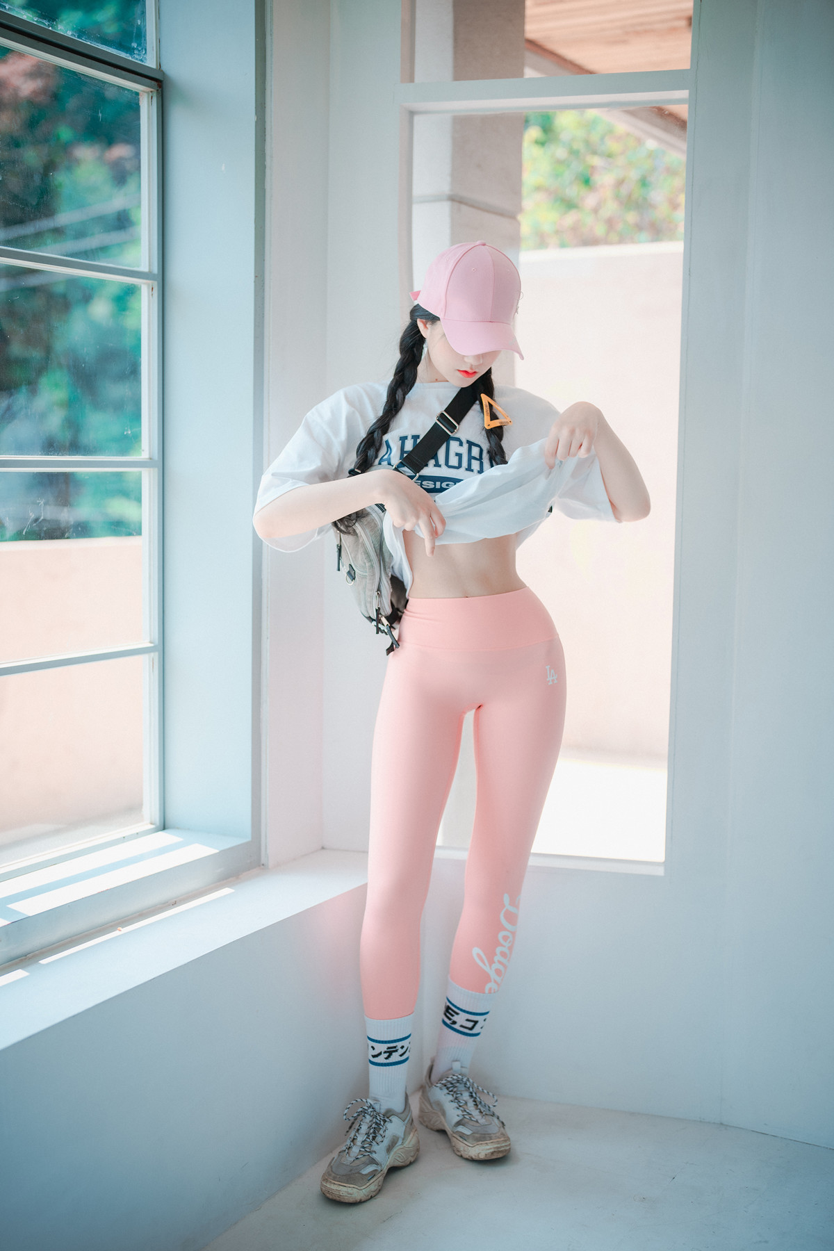 Jeong Jenny 정제니, DJAWA ‘Loose and Tight Pink’ Set.03の写真 21