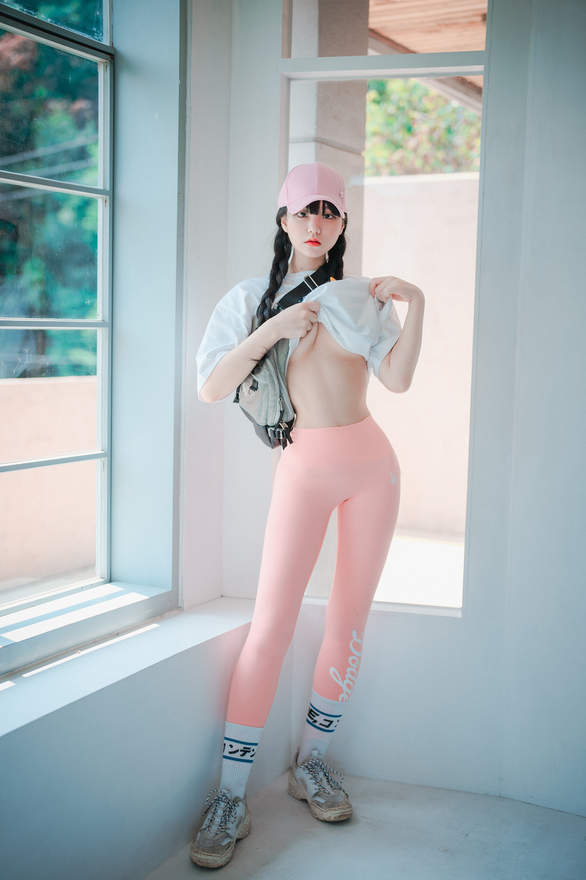 Jeong Jenny 정제니, DJAWA ‘Loose and Tight Pink’ Set.03の写真 22