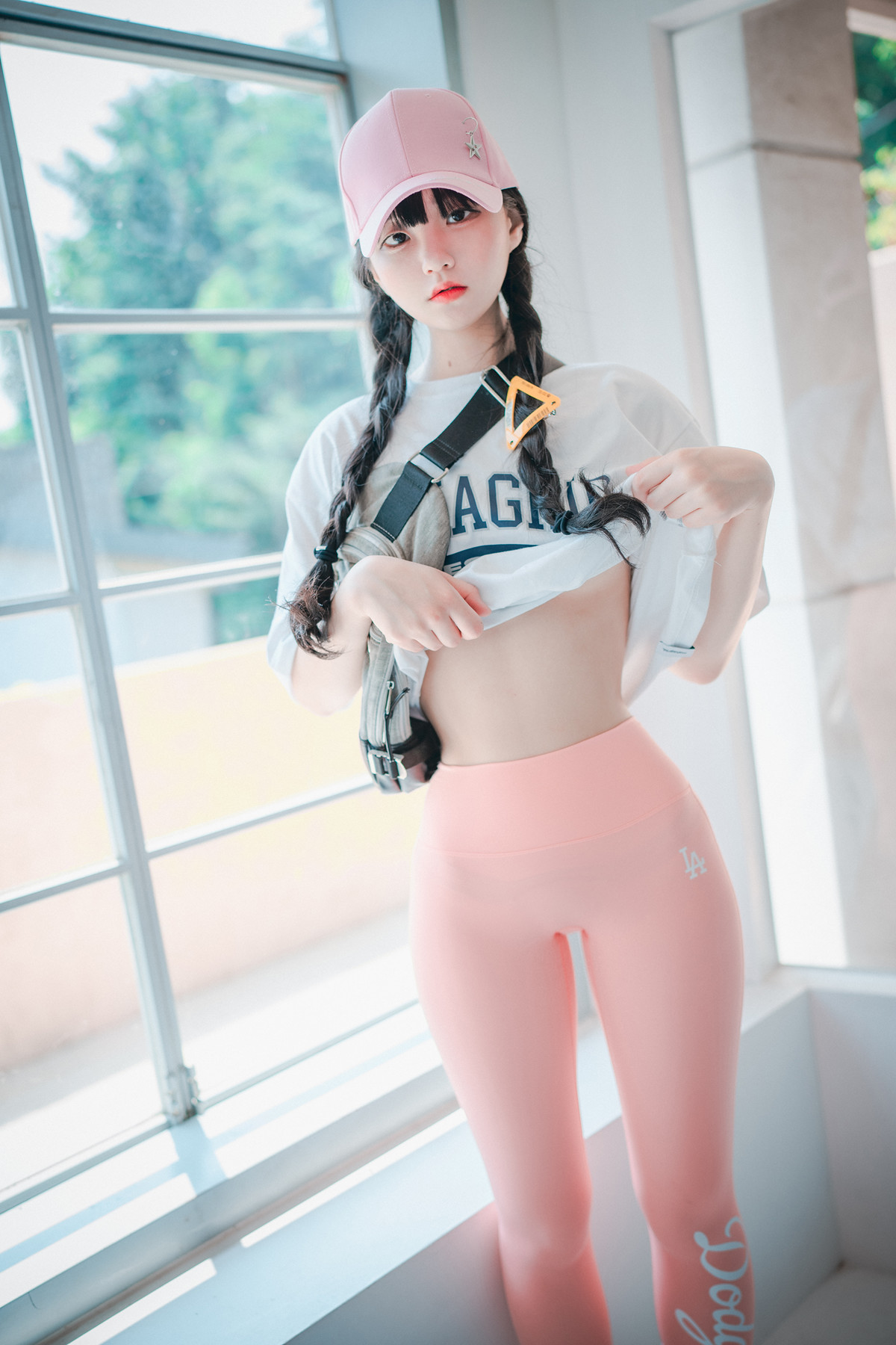 Jeong Jenny 정제니, DJAWA ‘Loose and Tight Pink’ Set.03の写真 28