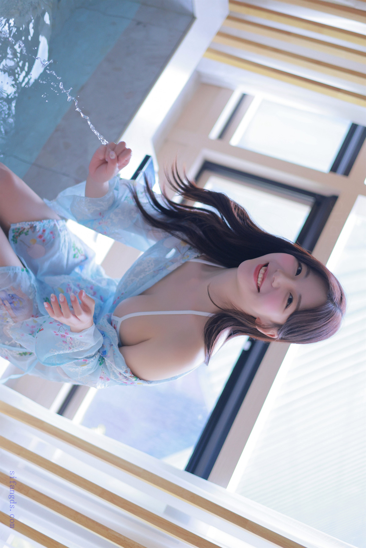 Leeesovely 쏘블리, Photobook ‘Cherry Blossom Bikini’ Set.01の写真 13