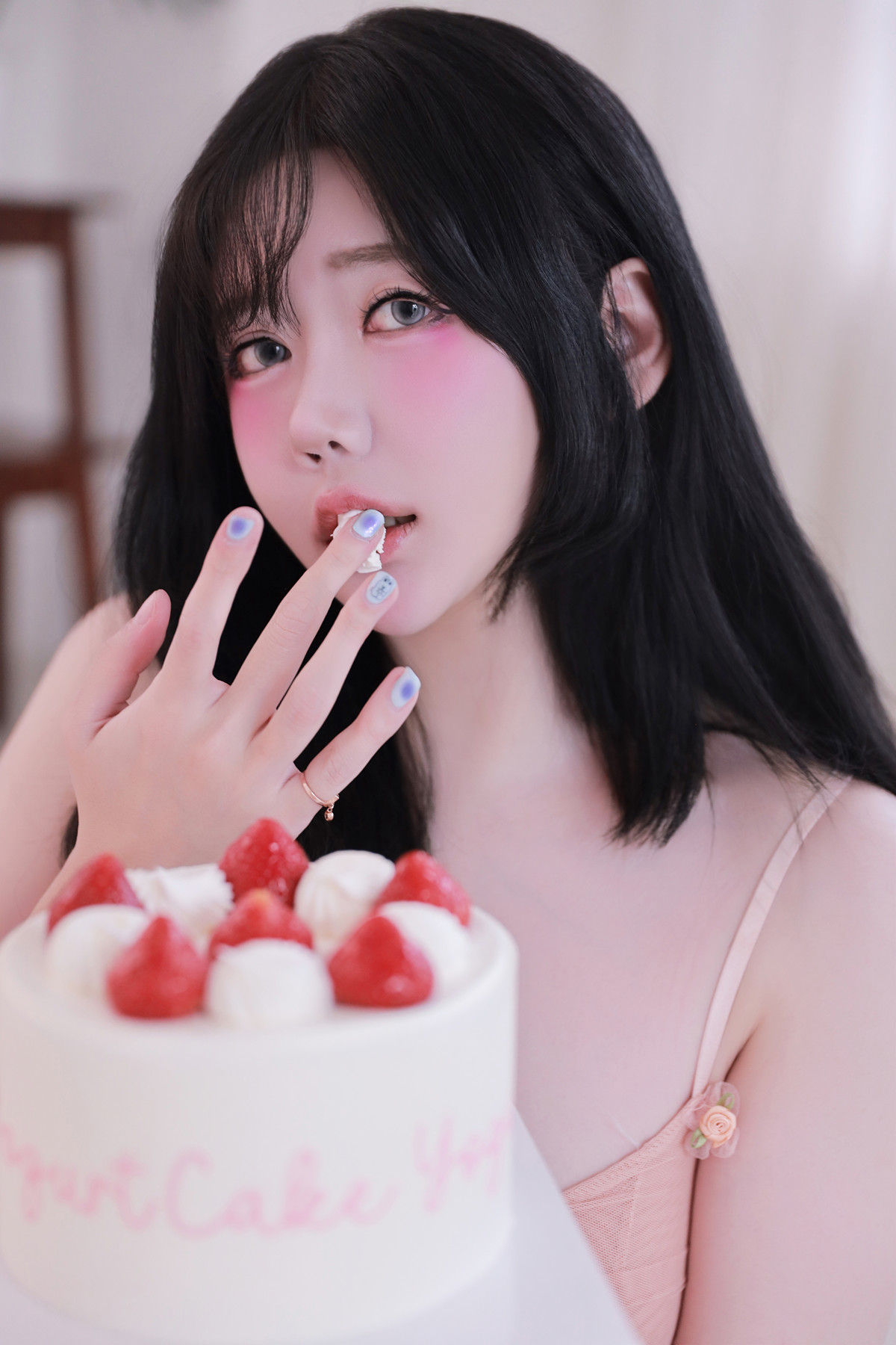 Jisu A 안지수, Photobook ‘Birthday’ Set.01の写真 2
