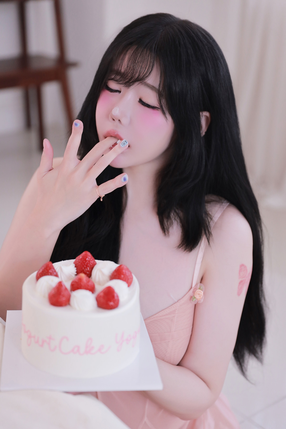 Jisu A 안지수, Photobook ‘Birthday’ Set.01の写真 11