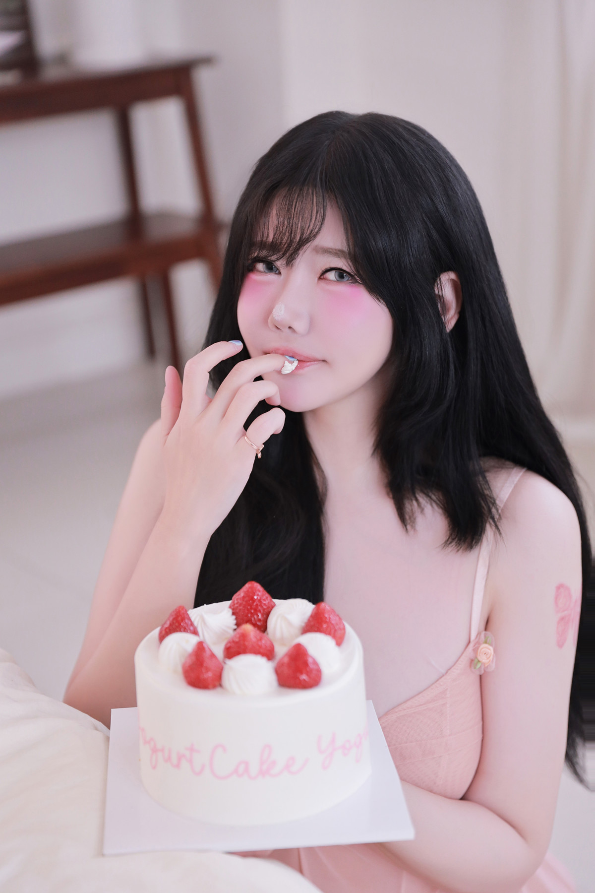 Jisu A 안지수, Photobook ‘Birthday’ Set.01の写真 12