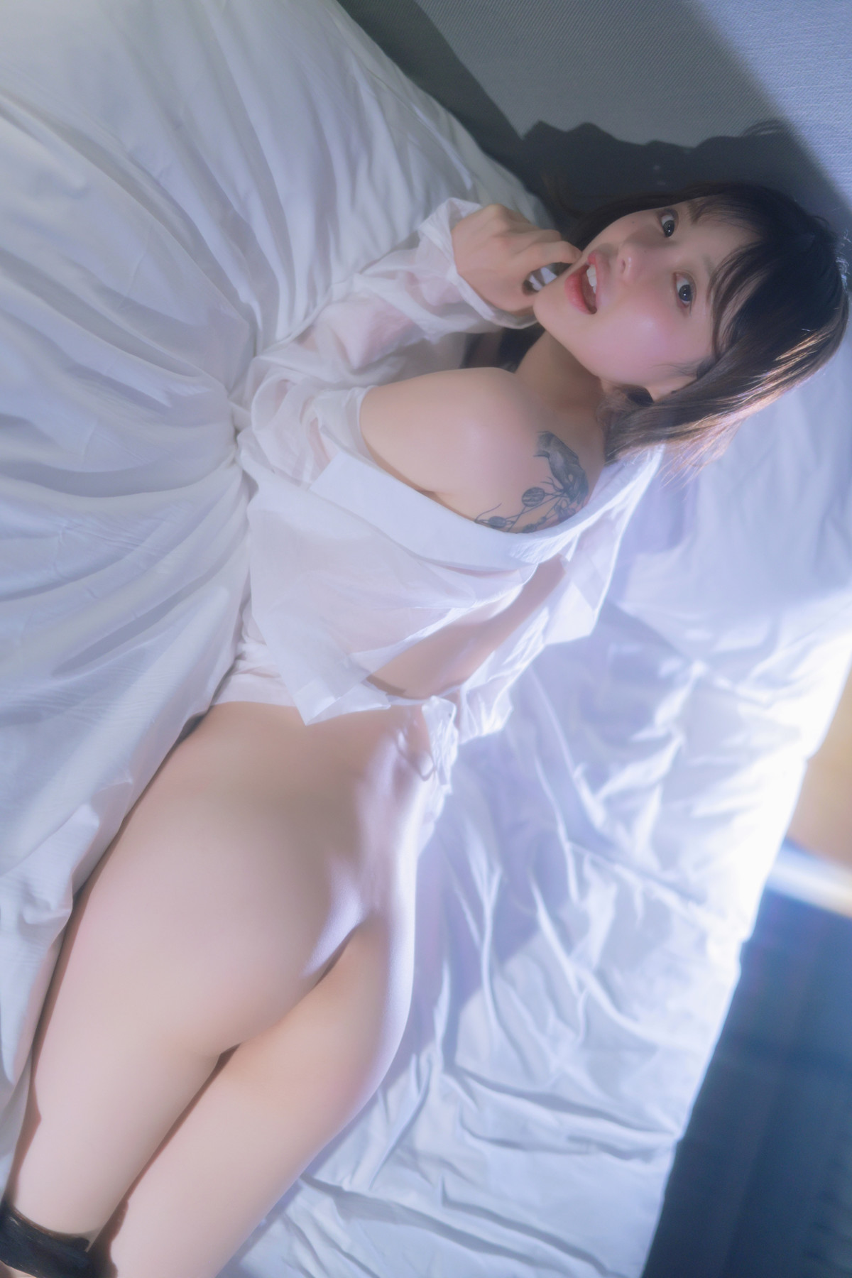 Romi 로미, Photobook ‘Come Back’ Set.02の写真 31