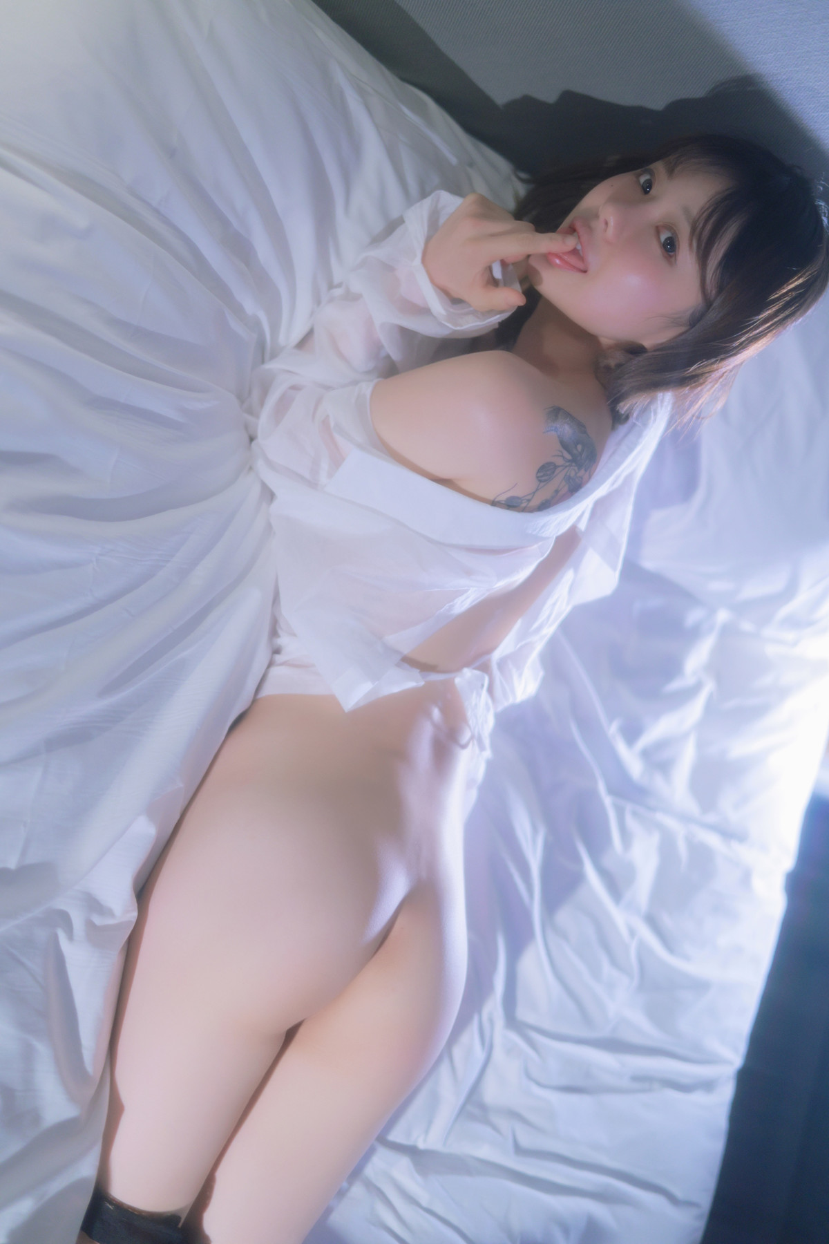 Romi 로미, Photobook ‘Come Back’ Set.02の写真 32
