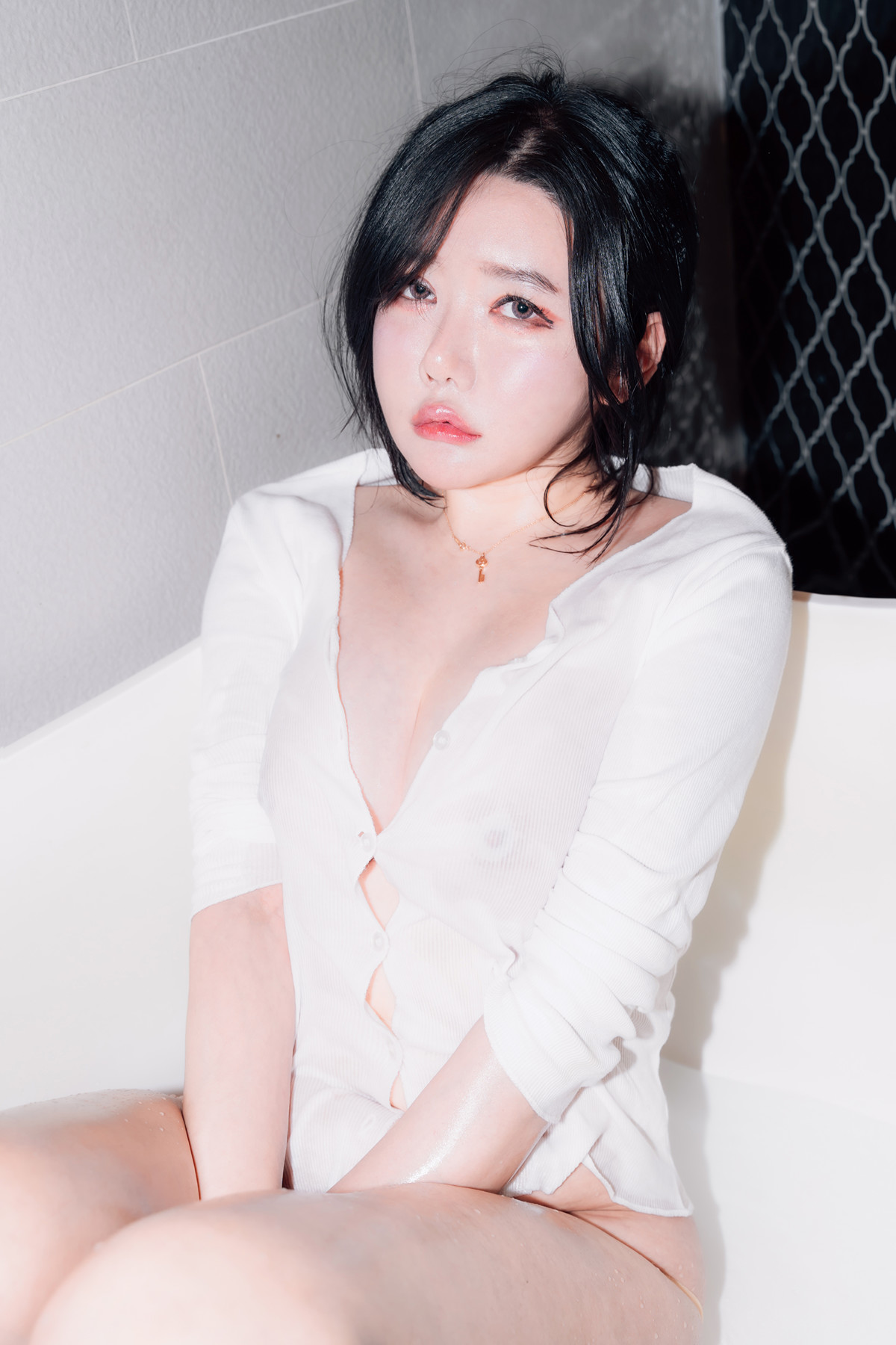 Jisu A 안지수, Photobook ‘Good Day’ Set.01の写真 3