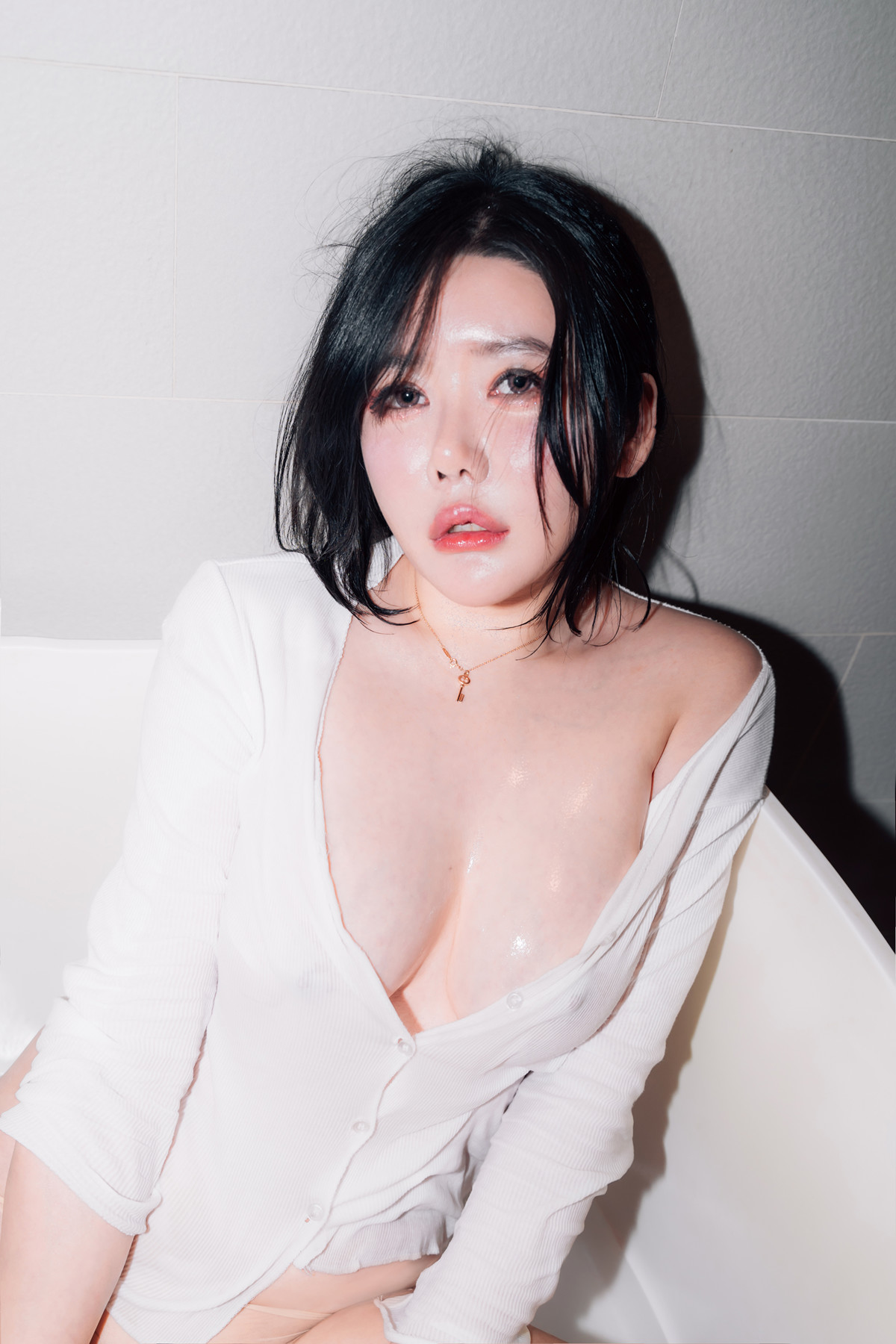 Jisu A 안지수, Photobook ‘Good Day’ Set.01の写真 15
