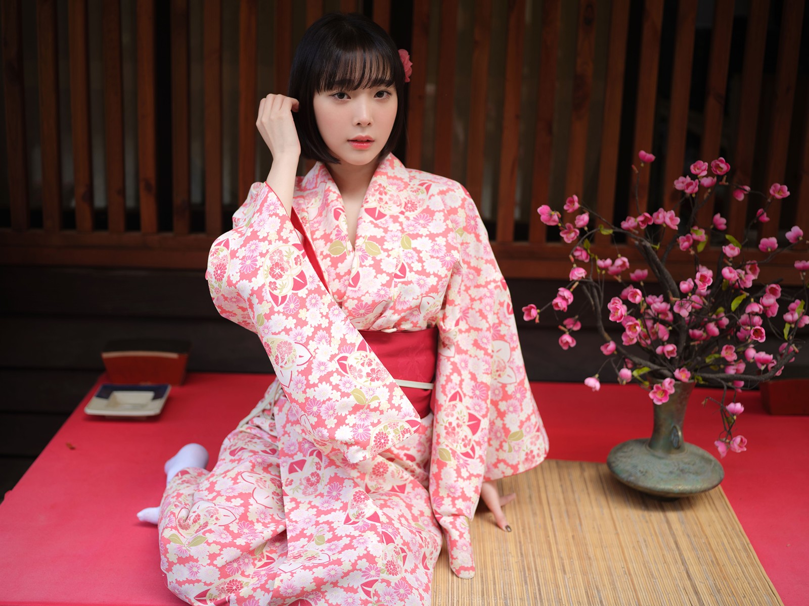 Kang Inkyung 강인경, ArtGravia Vol.401 Photobook Set.01の写真 14