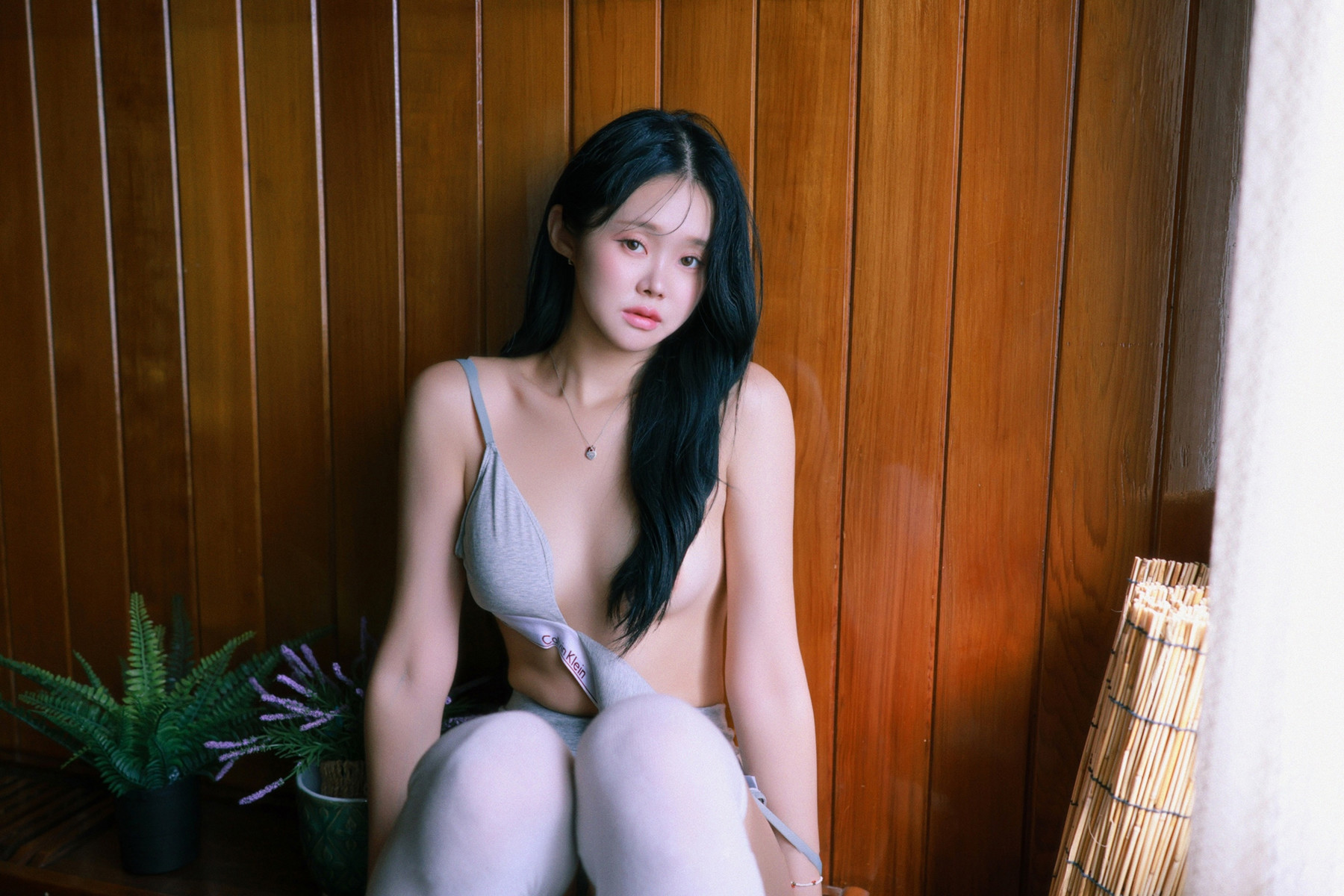 Inah 이나, SWEETBOX Photobook ‘Mini’Set.02の写真 38
