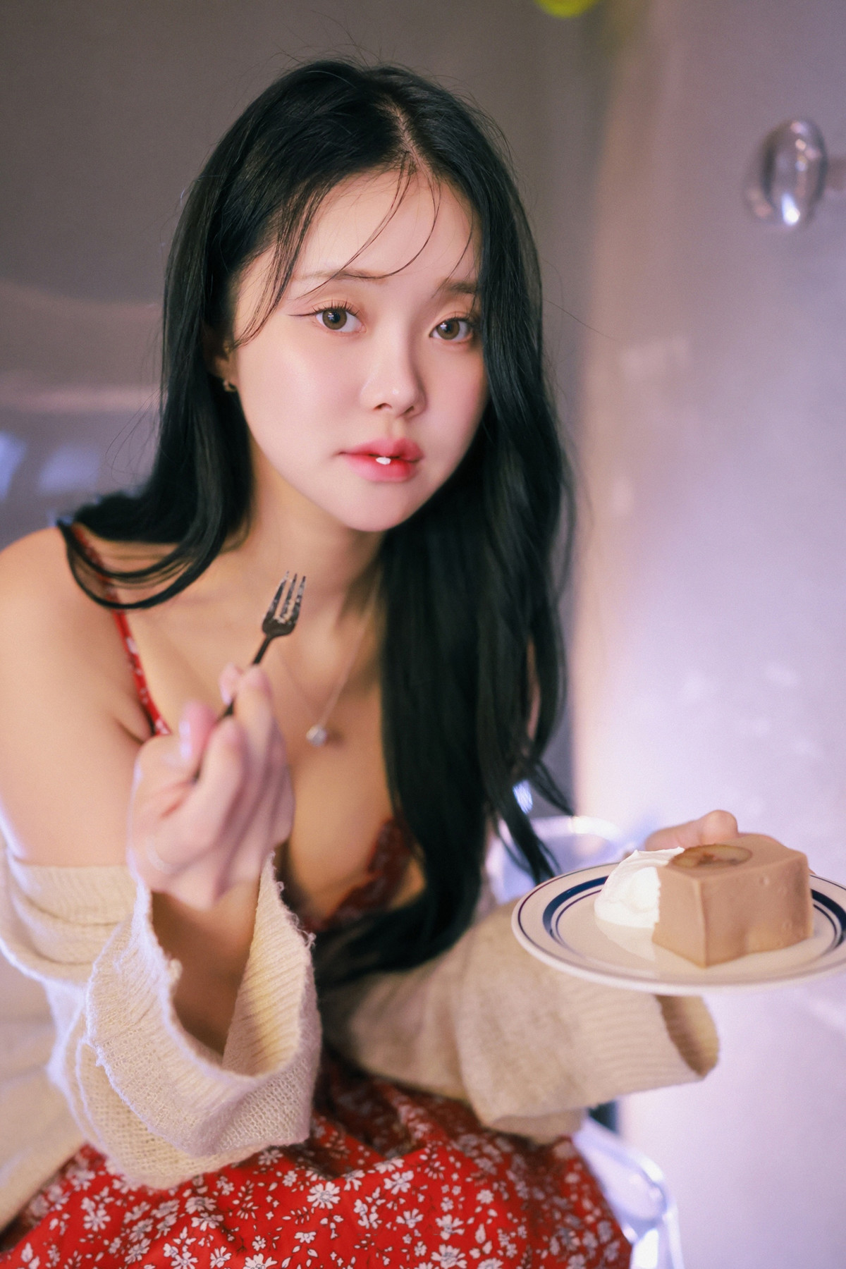 Inah 이나, SWEETBOX Photobook ‘Mini’Set.03の写真 25