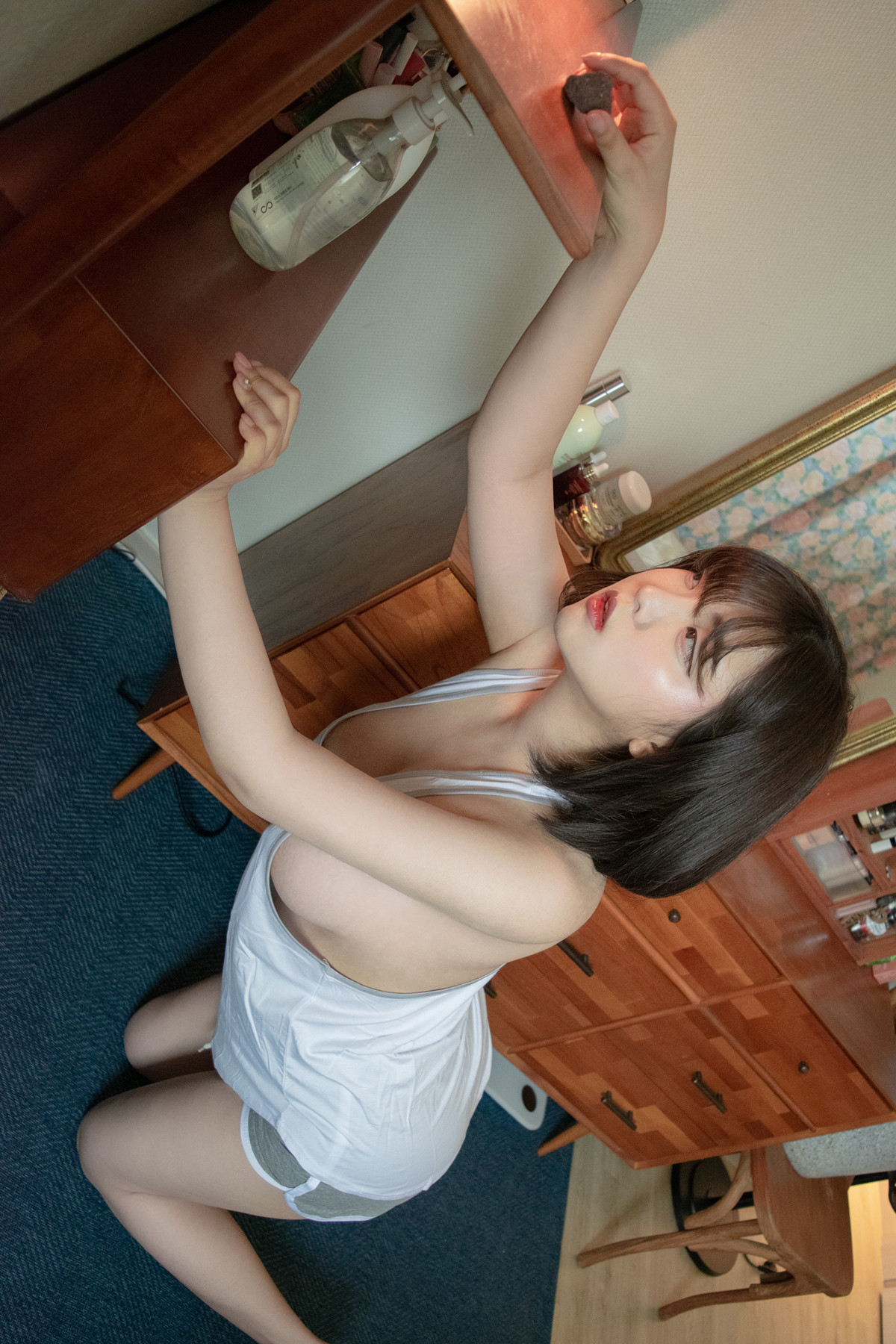 Song Hana 송하나, Photobook ‘Home Body’の写真 12