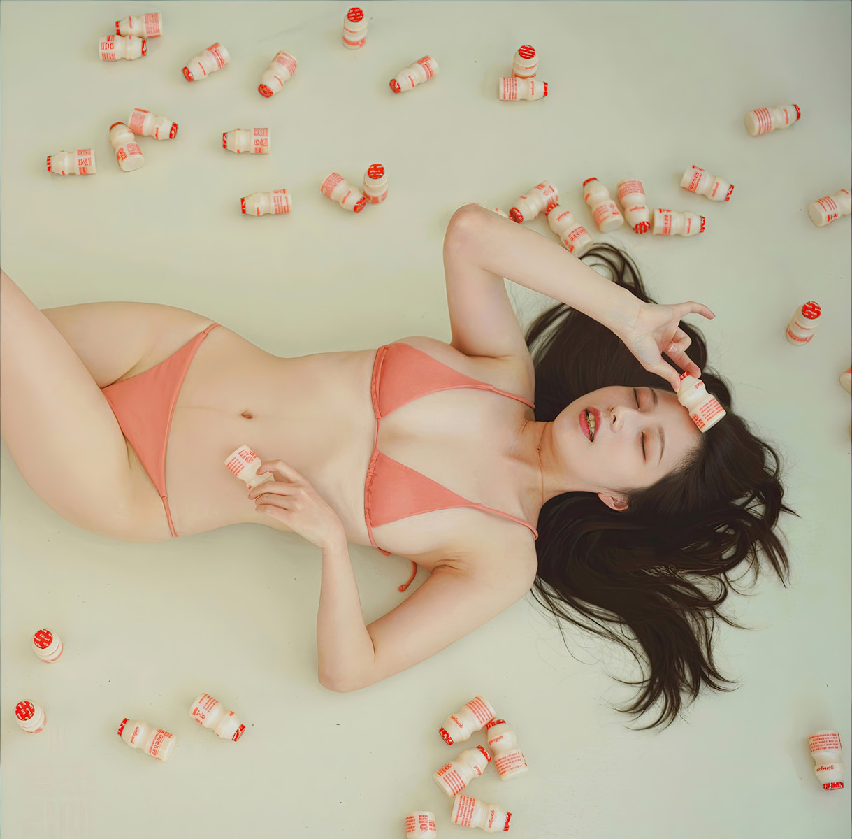 RISA 리사, Photobook “Yogu Yogu Vol.02” Set.02の写真 27