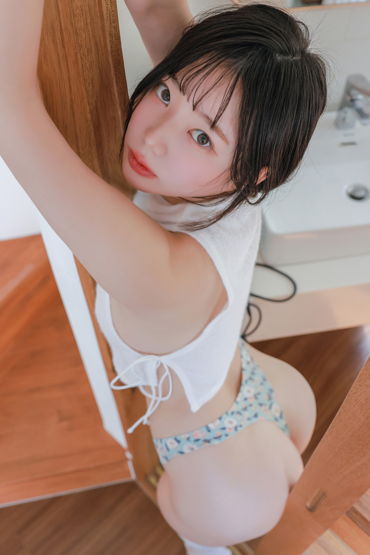 Myua 뮤아, SWEETBOX Photobook ‘MYUA MYUA’ Set.01の写真 24