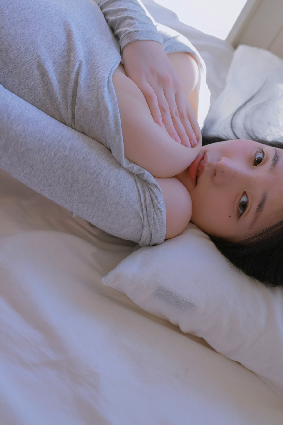 Yeon Woo 연우, Photobook ‘Terrace’ Set.04の写真 35