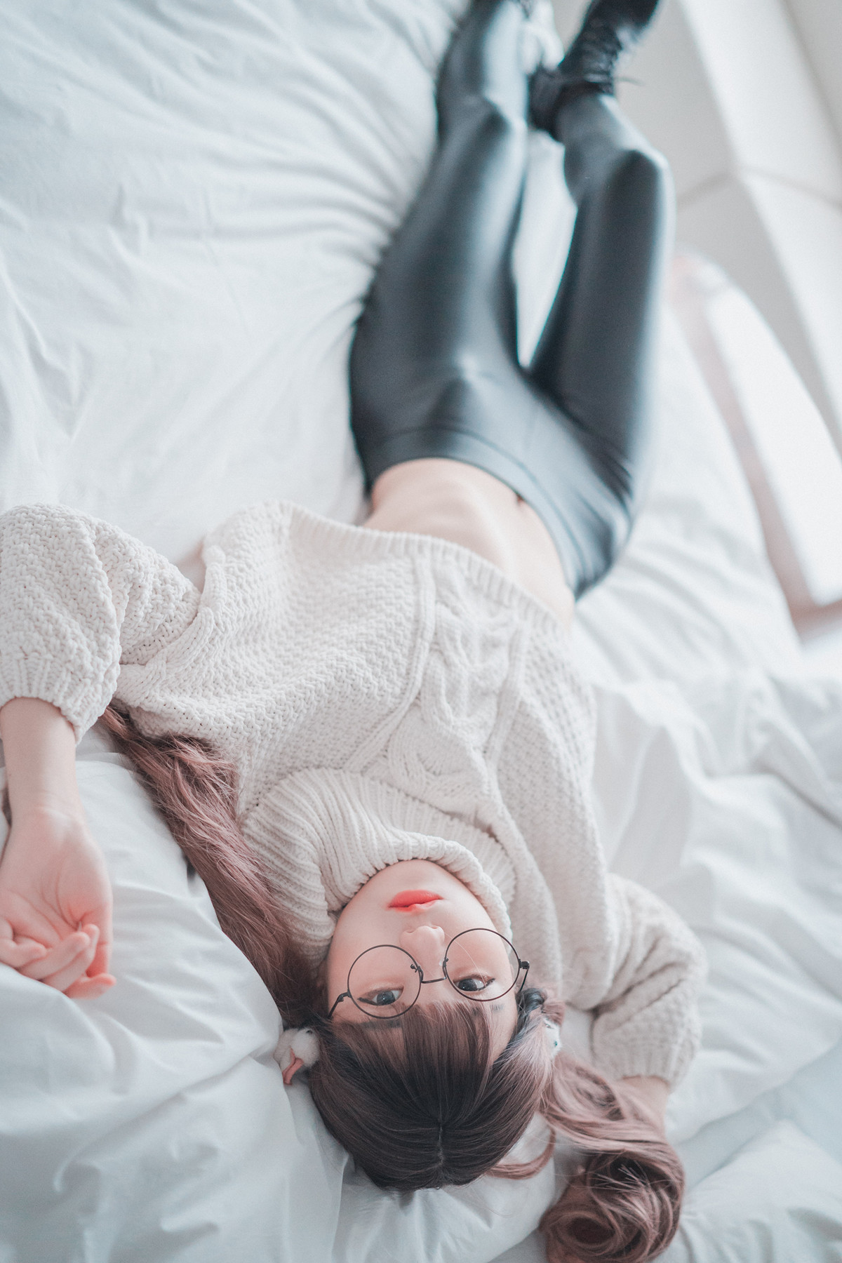 Jeong Jenny 정제니, DJAWA ‘Loose and Tight White’の写真 8